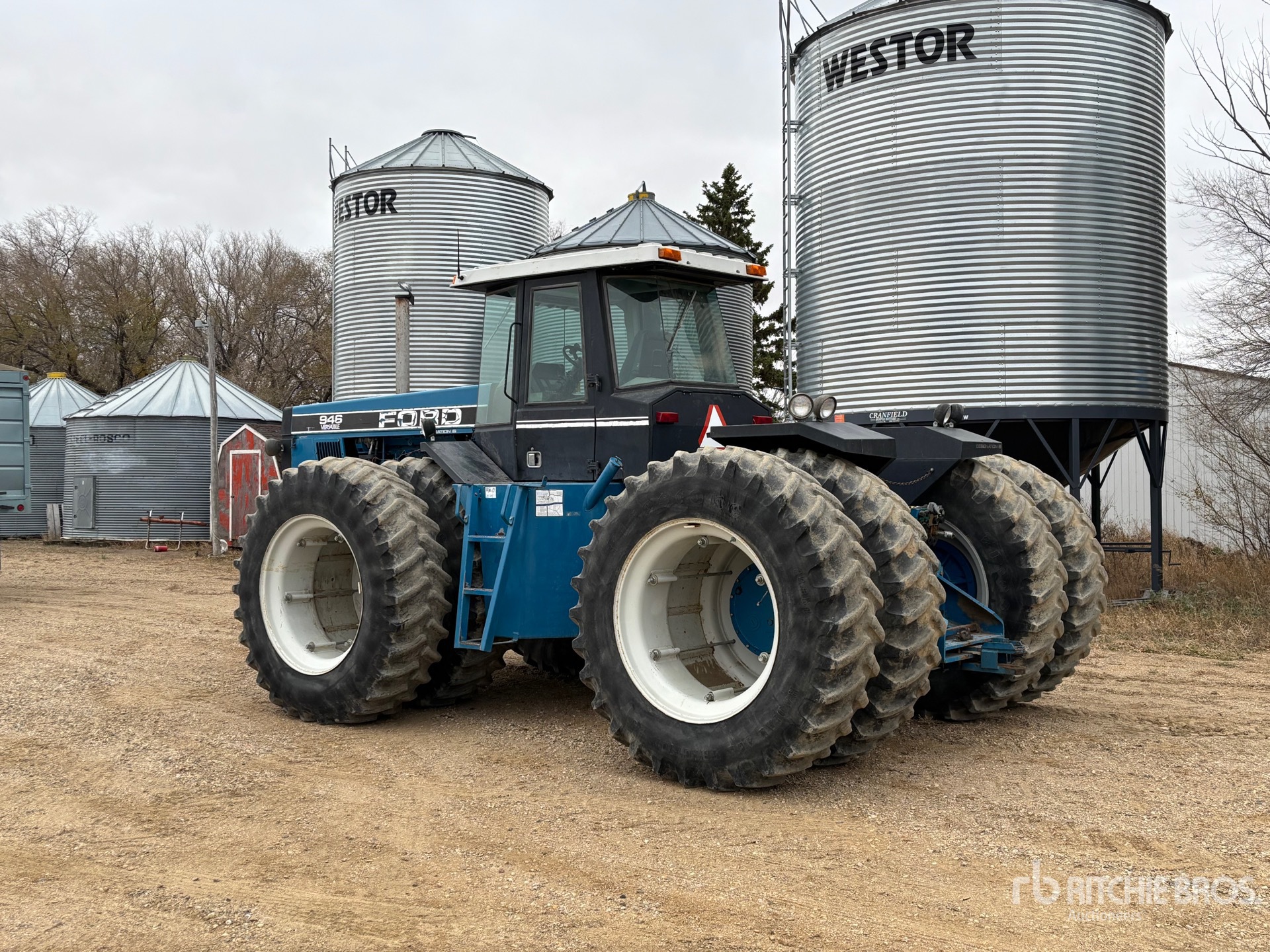 Aspect général with Image, coin arrière gauche