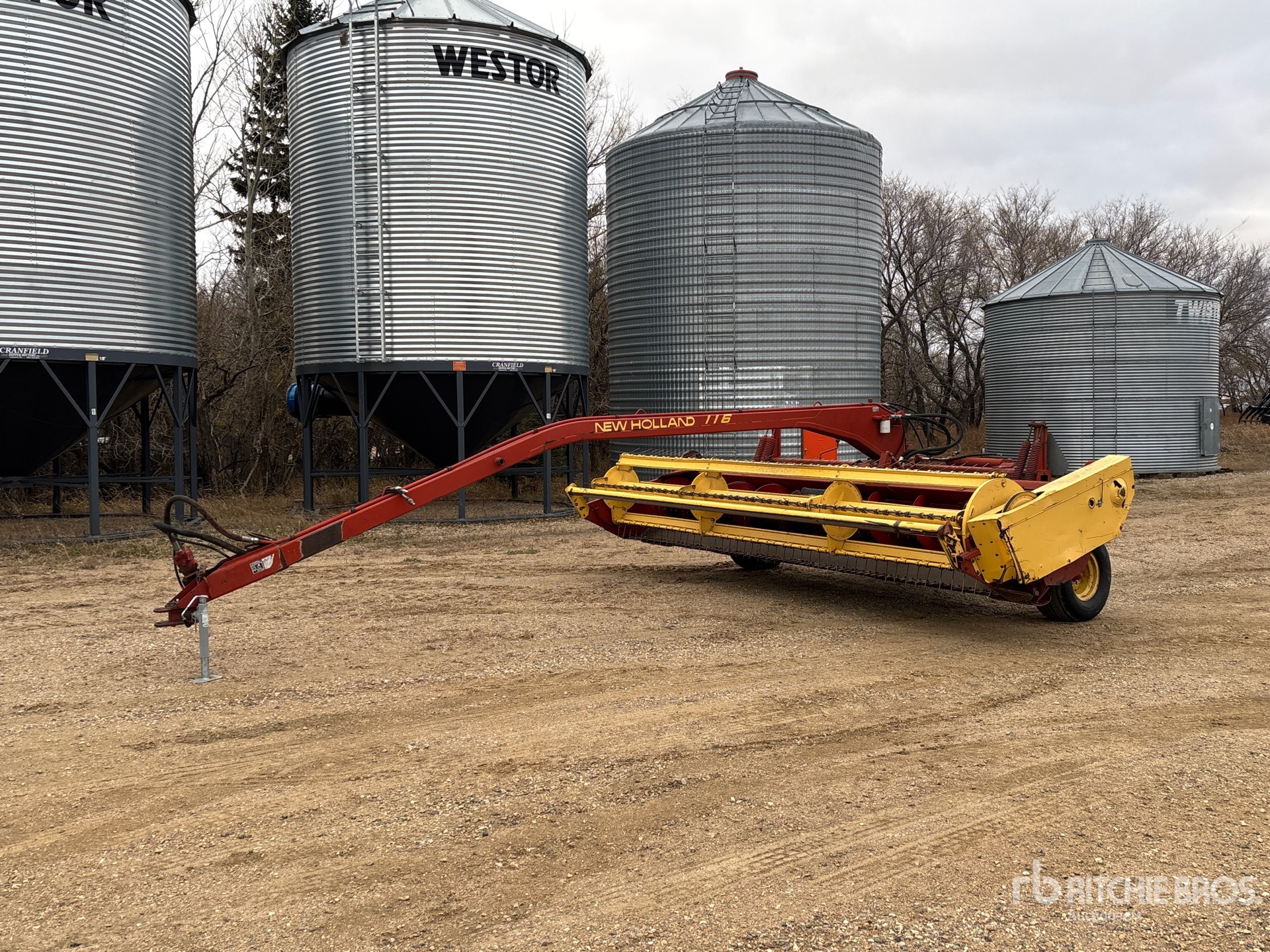 General Appearance with Foto, angolo anteriore sinistro