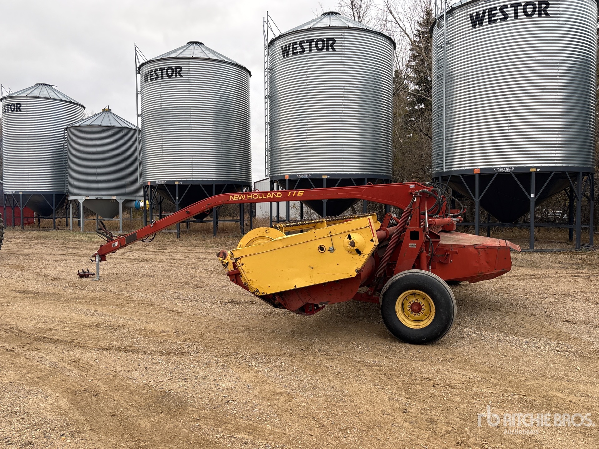 General Appearance with Foto, angolo posteriore sinistro