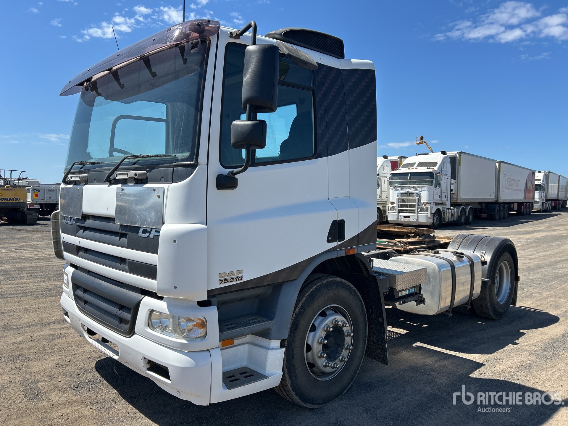 General Appearance with Foto, angolo anteriore destro