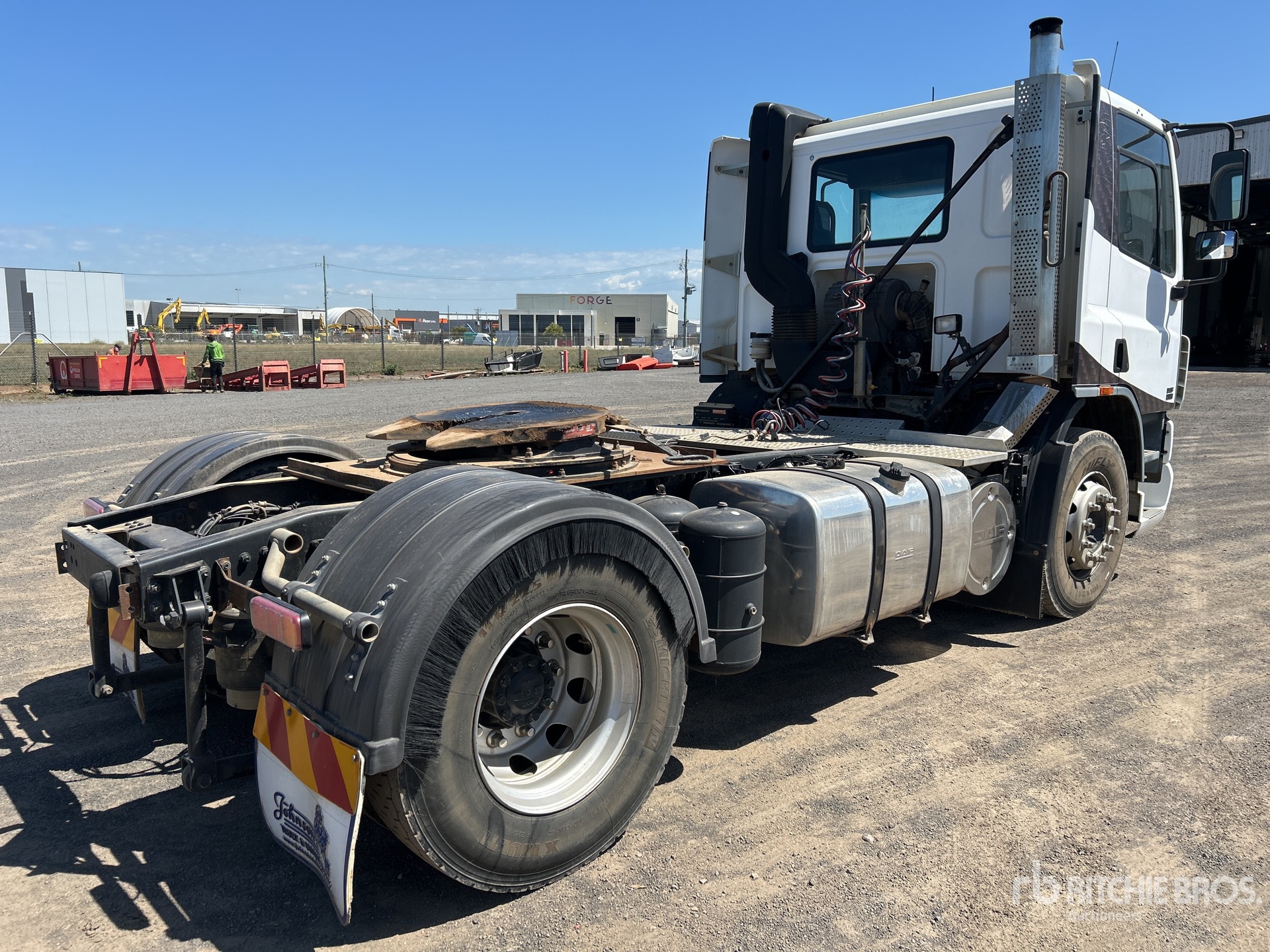 General Appearance with Foto, angolo posteriore sinistro