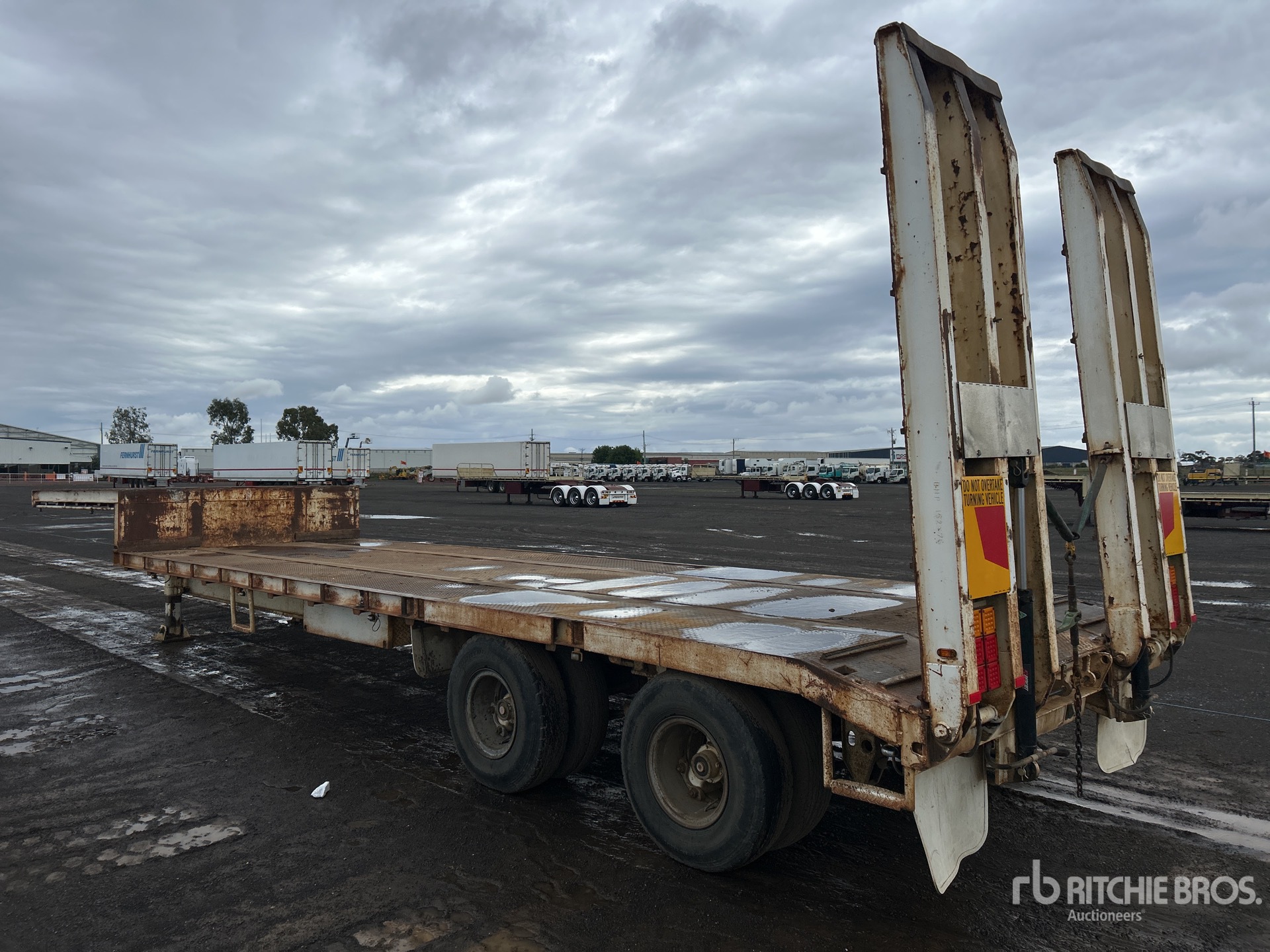 General Appearance with Imagen: esquina trasera derecha