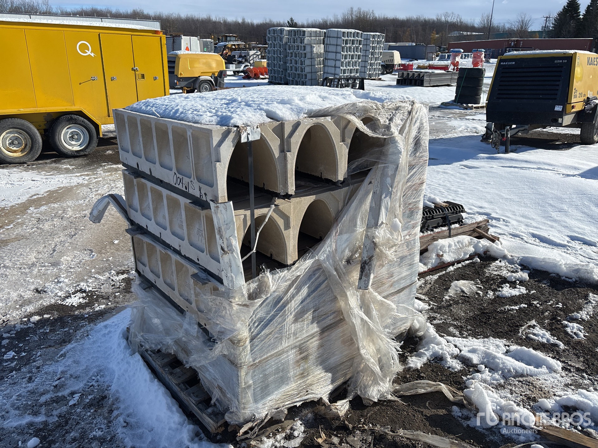 General Appearance with Bild, Ecke hinten links