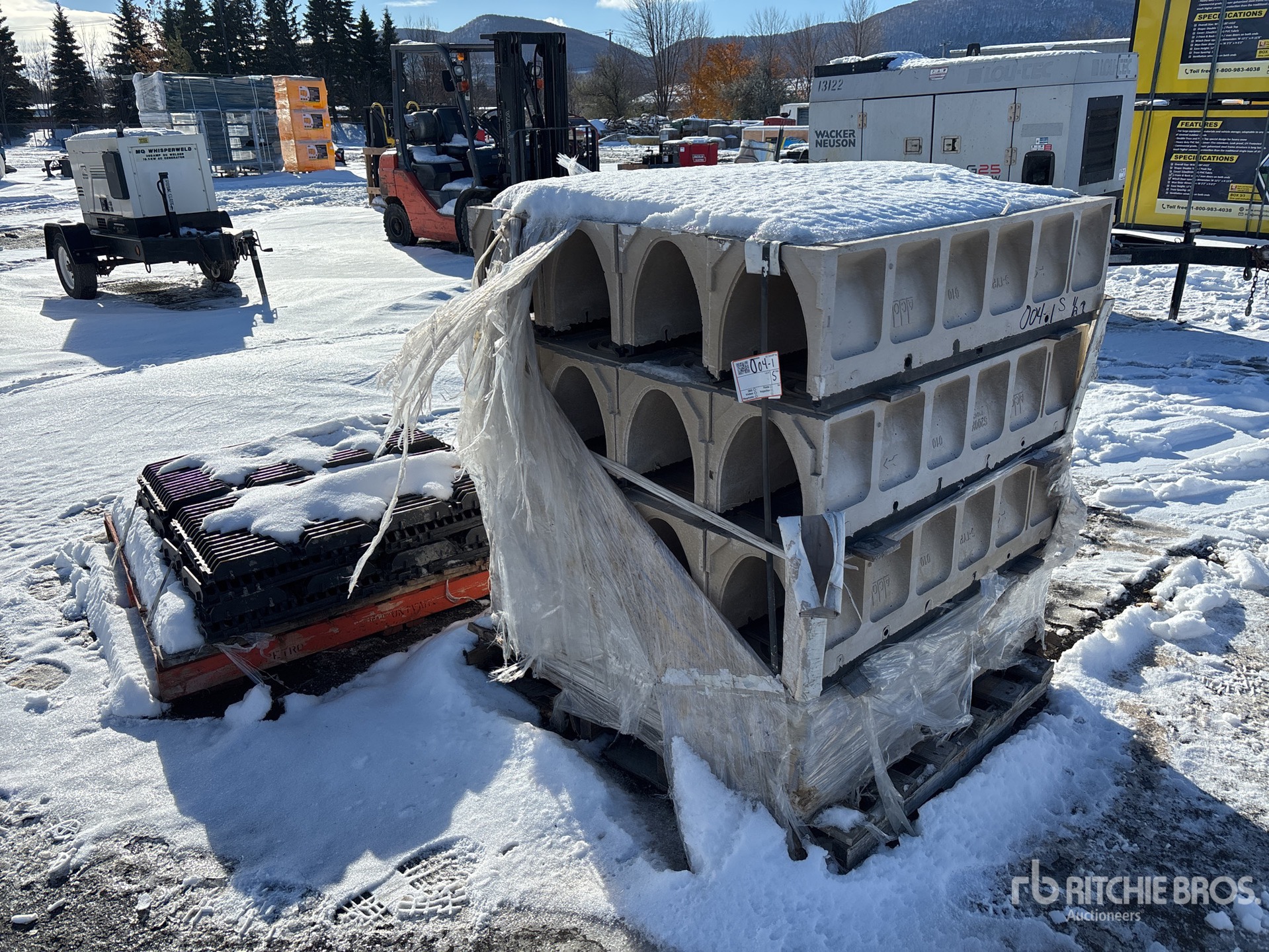 General Appearance with Bild, Ecke vorne links