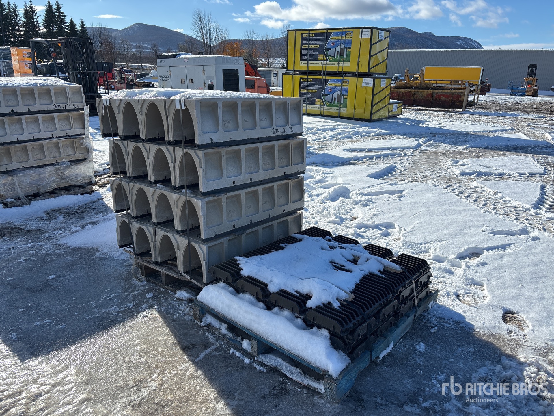 General Appearance with Bild, Ecke hinten rechts