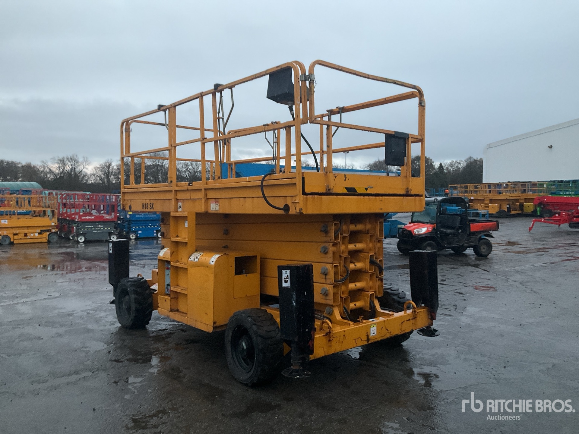 General Appearance with Imagen: esquina trasera izquierda