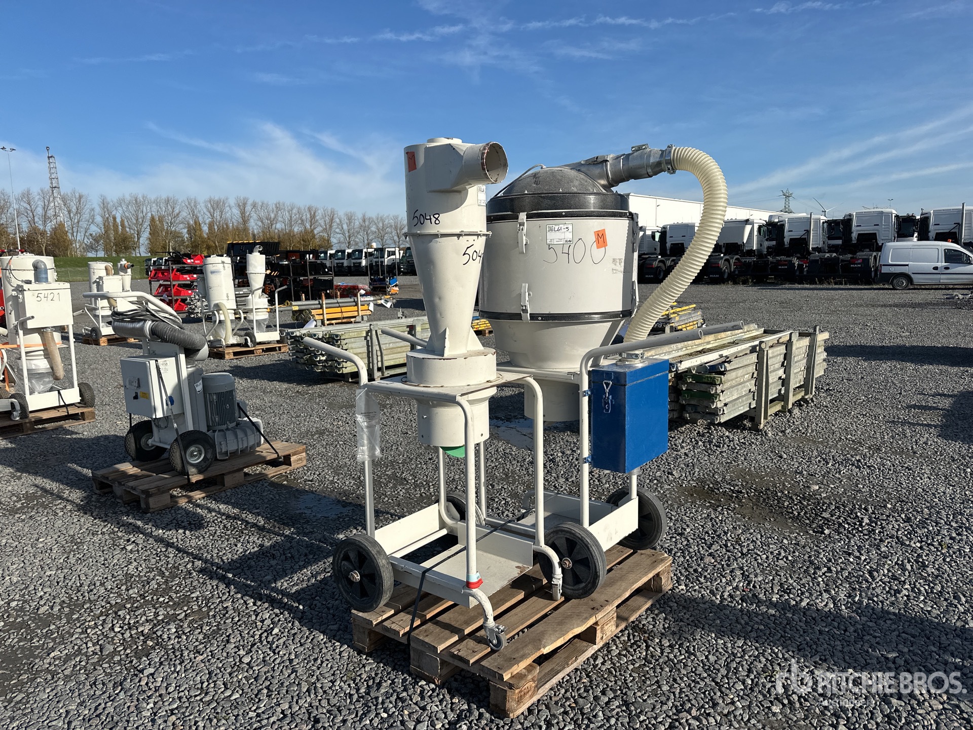 General Appearance with Image, coin arrière droit