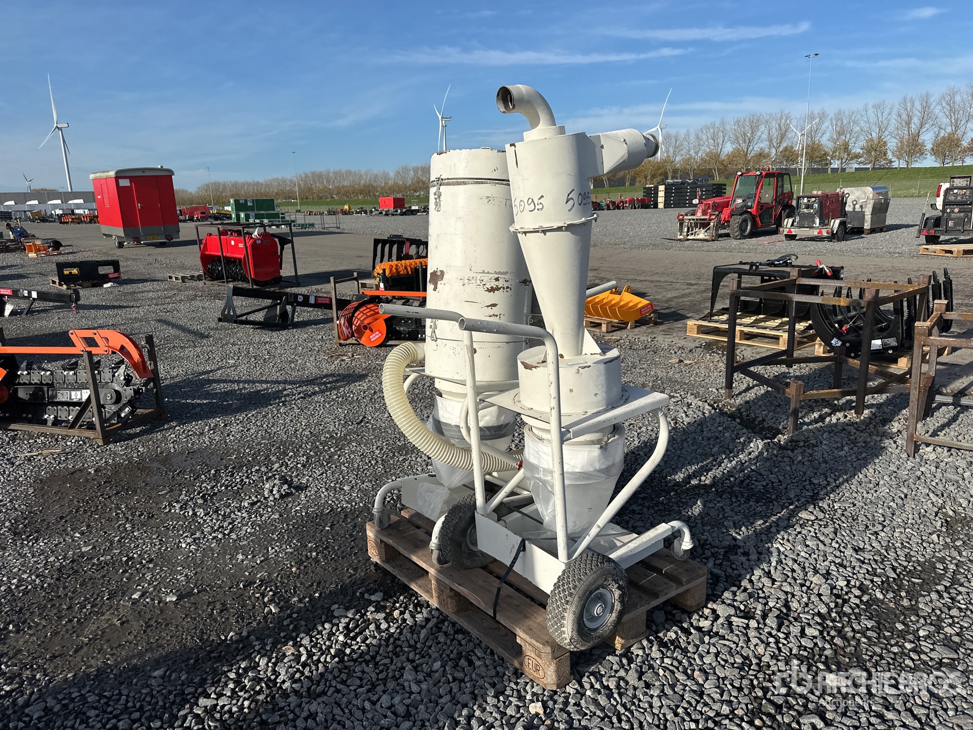 General Appearance with Image, coin avant droit