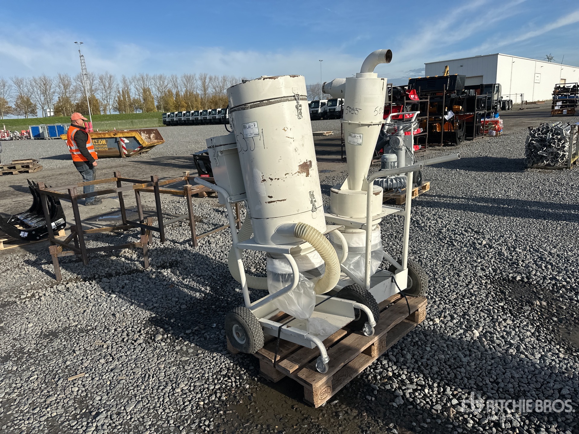 General Appearance with Image, coin arrière droit