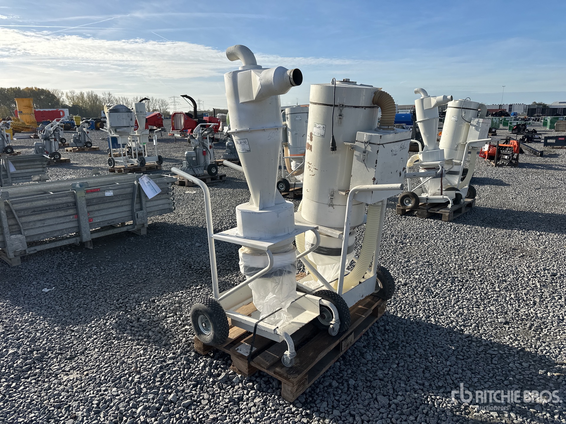 General Appearance with Image, coin avant gauche