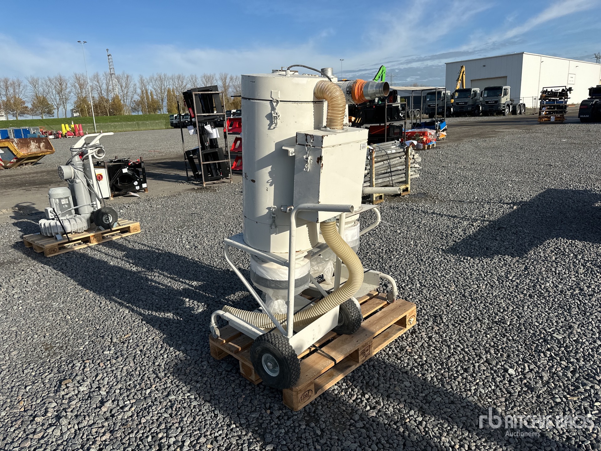 General Appearance with Image, coin arrière droit