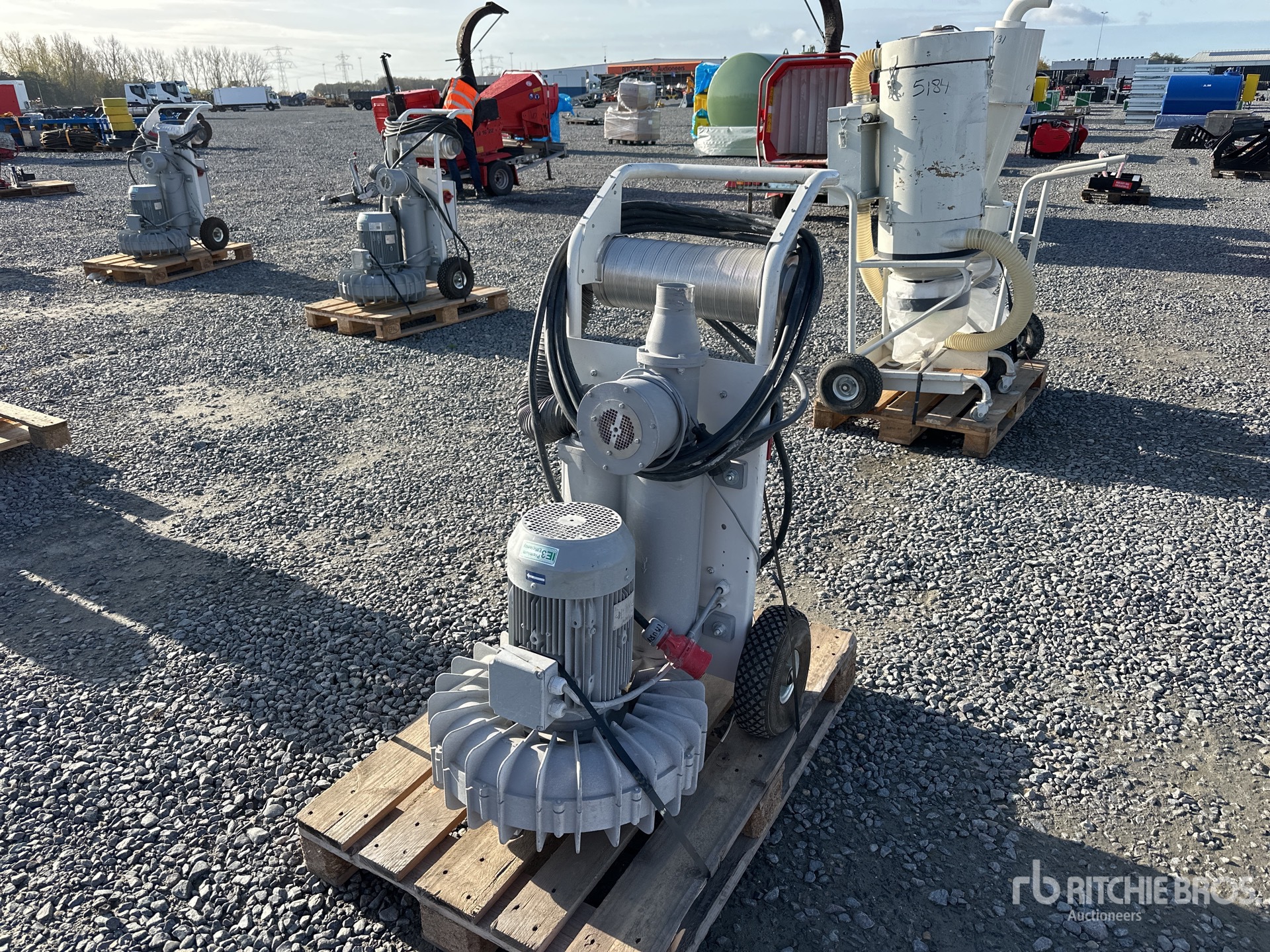 General Appearance with Image, coin avant gauche