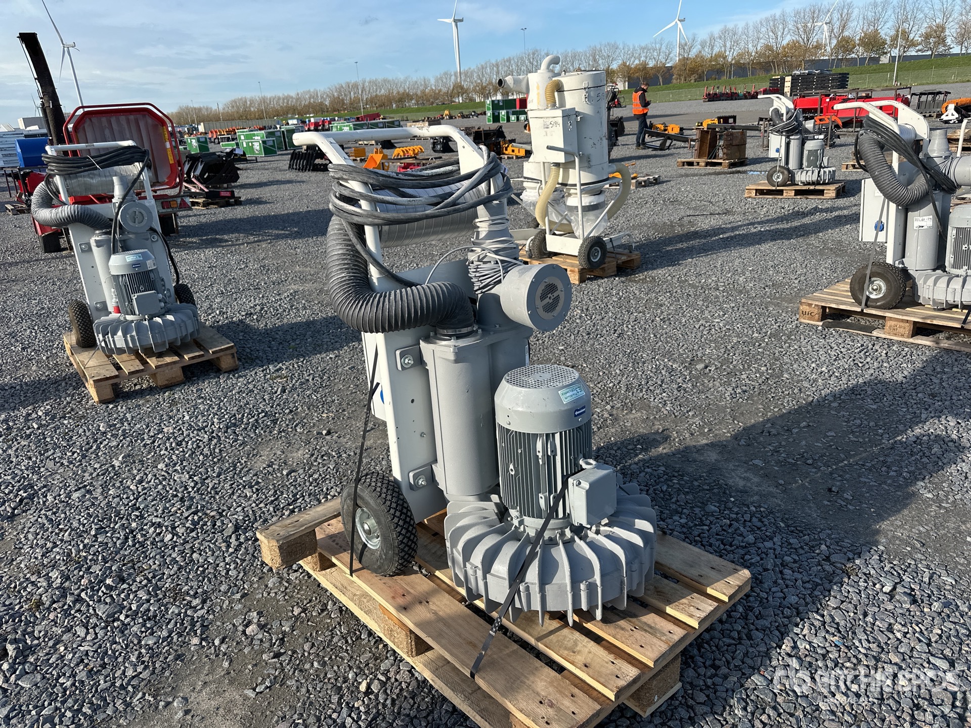 General Appearance with Image, coin avant droit