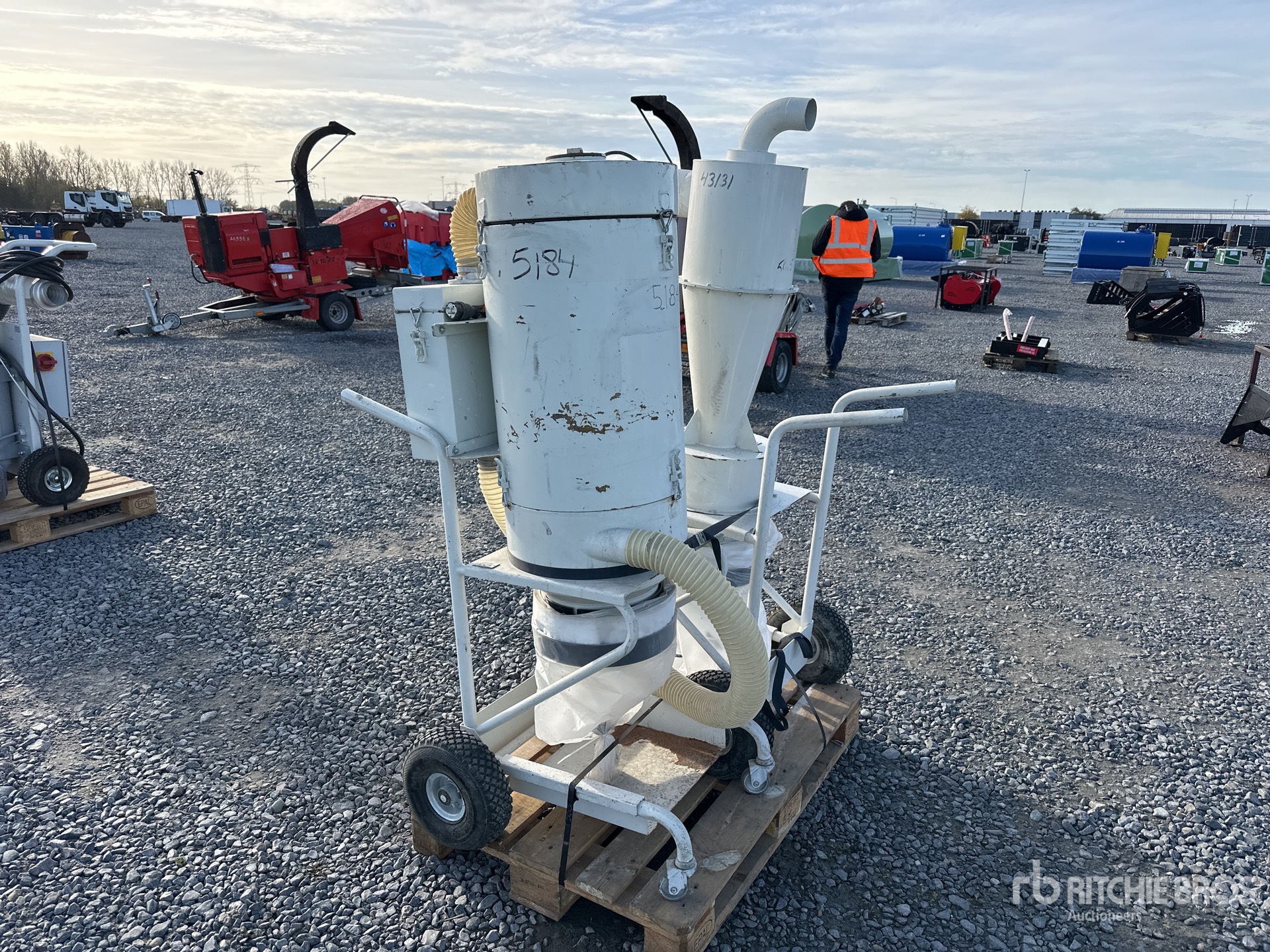 General Appearance with Image, coin avant gauche