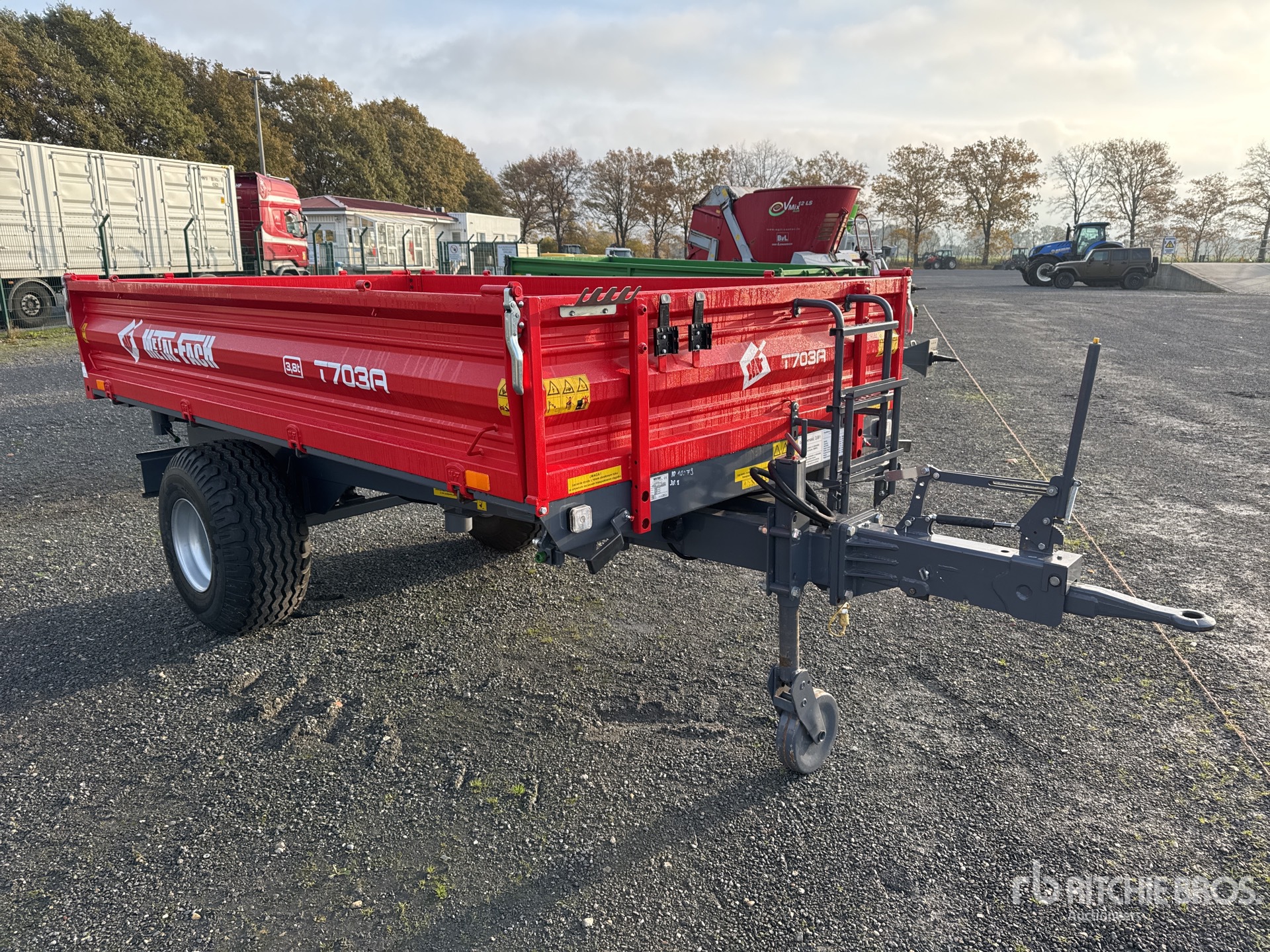 Aspect général with Image, coin avant droit