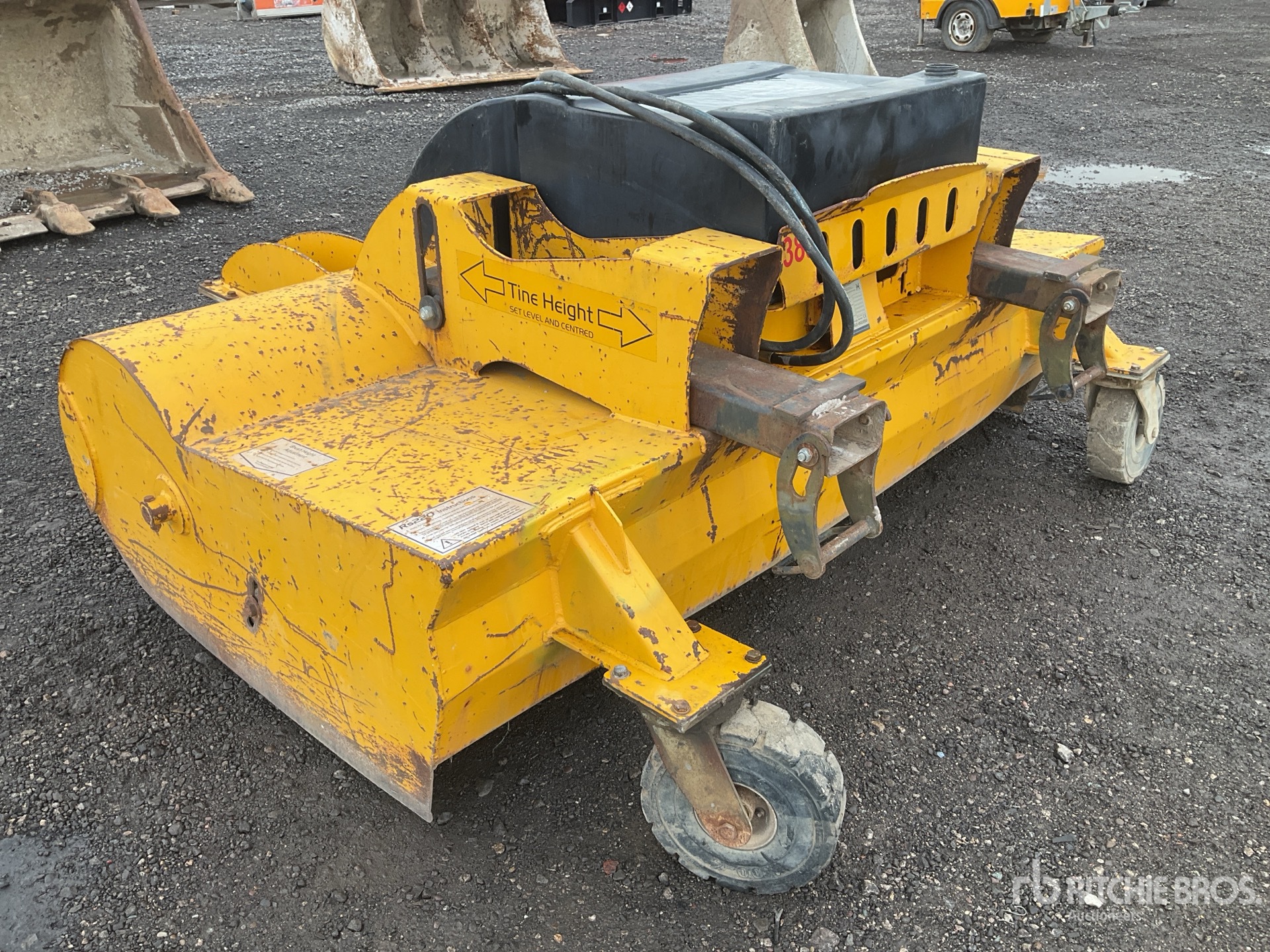 General Appearance with Image, coin arrière droit