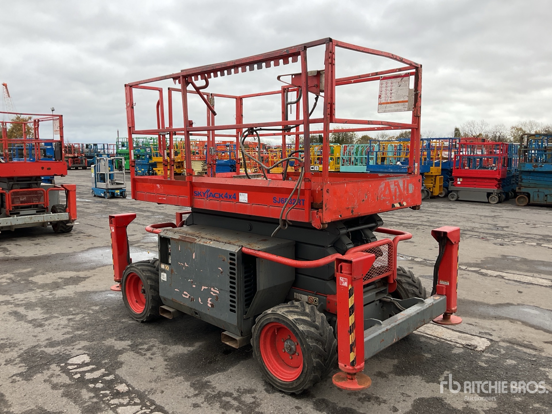 General Appearance with Picture, Right Front Corner