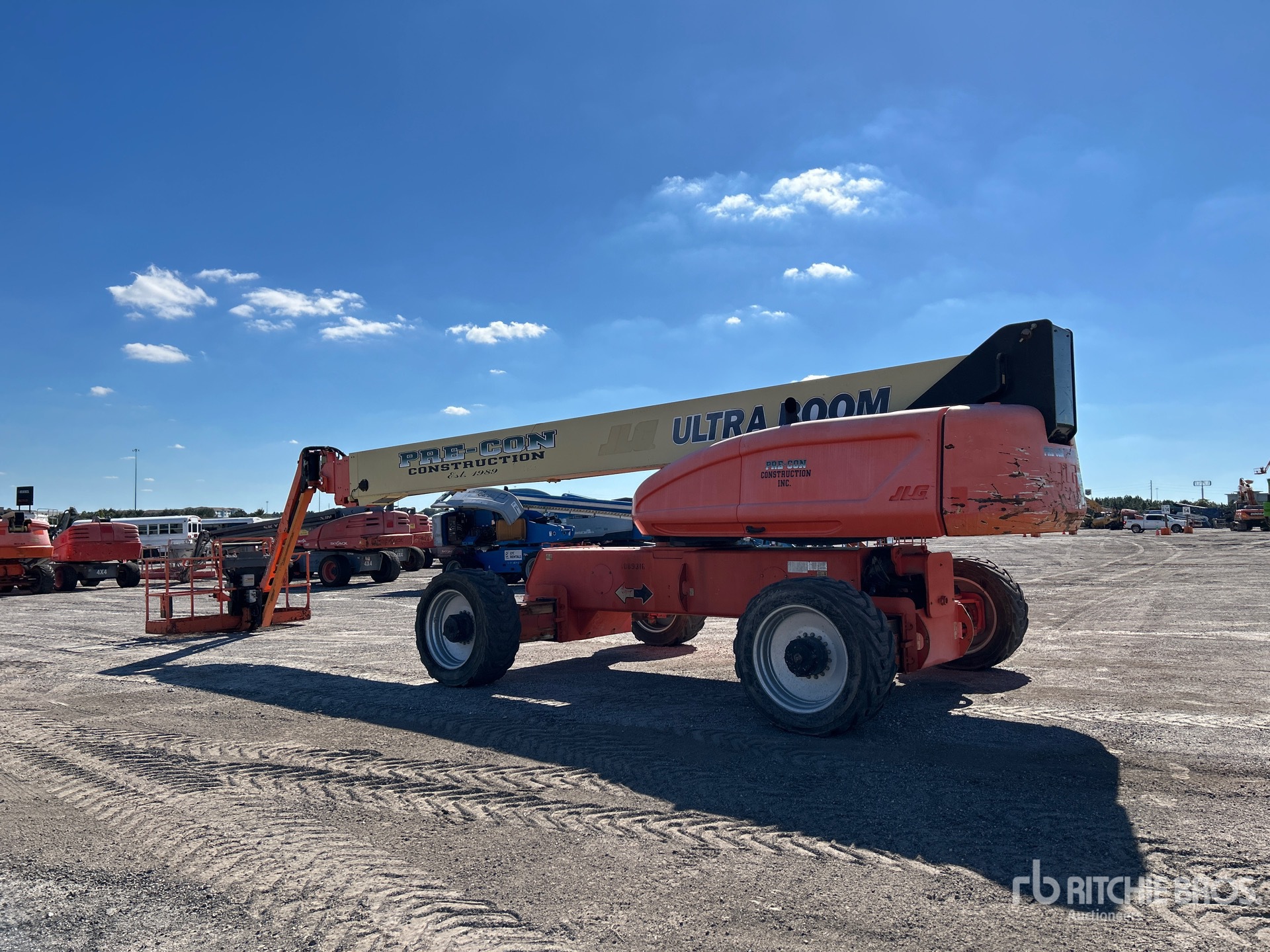 General Appearance with Bild, Ecke hinten links