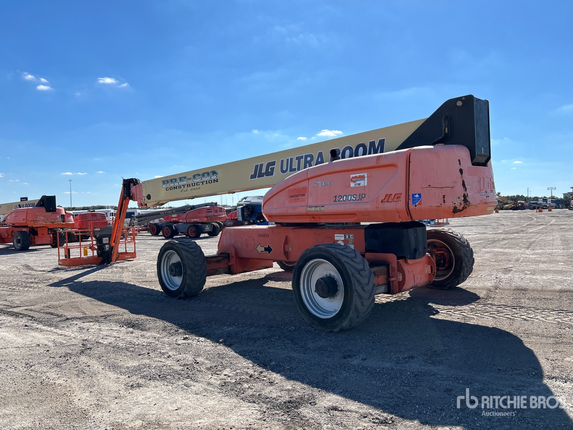 General Appearance with Bild, Ecke hinten links