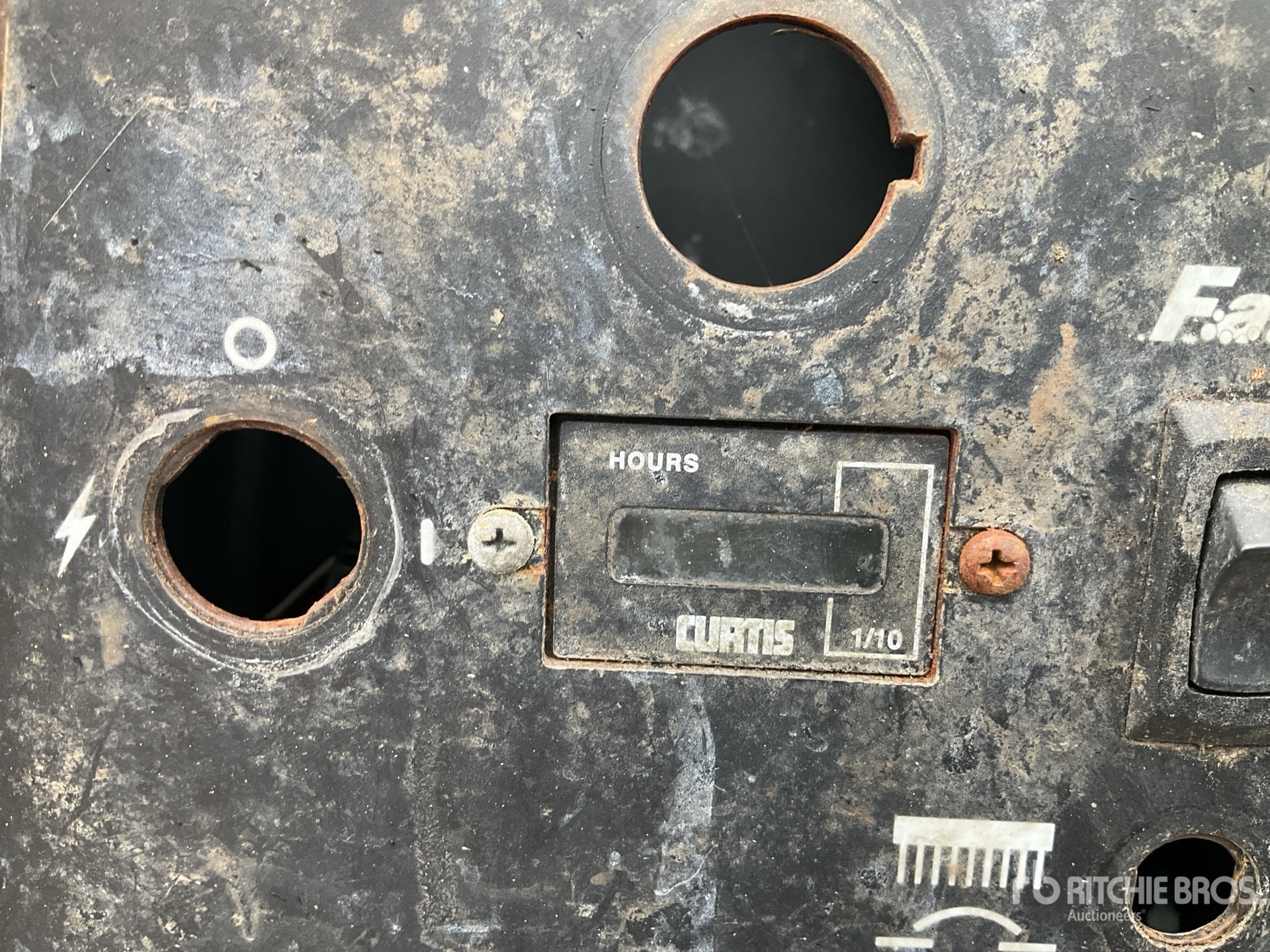 General Appearance with Hour Meter / Odometer