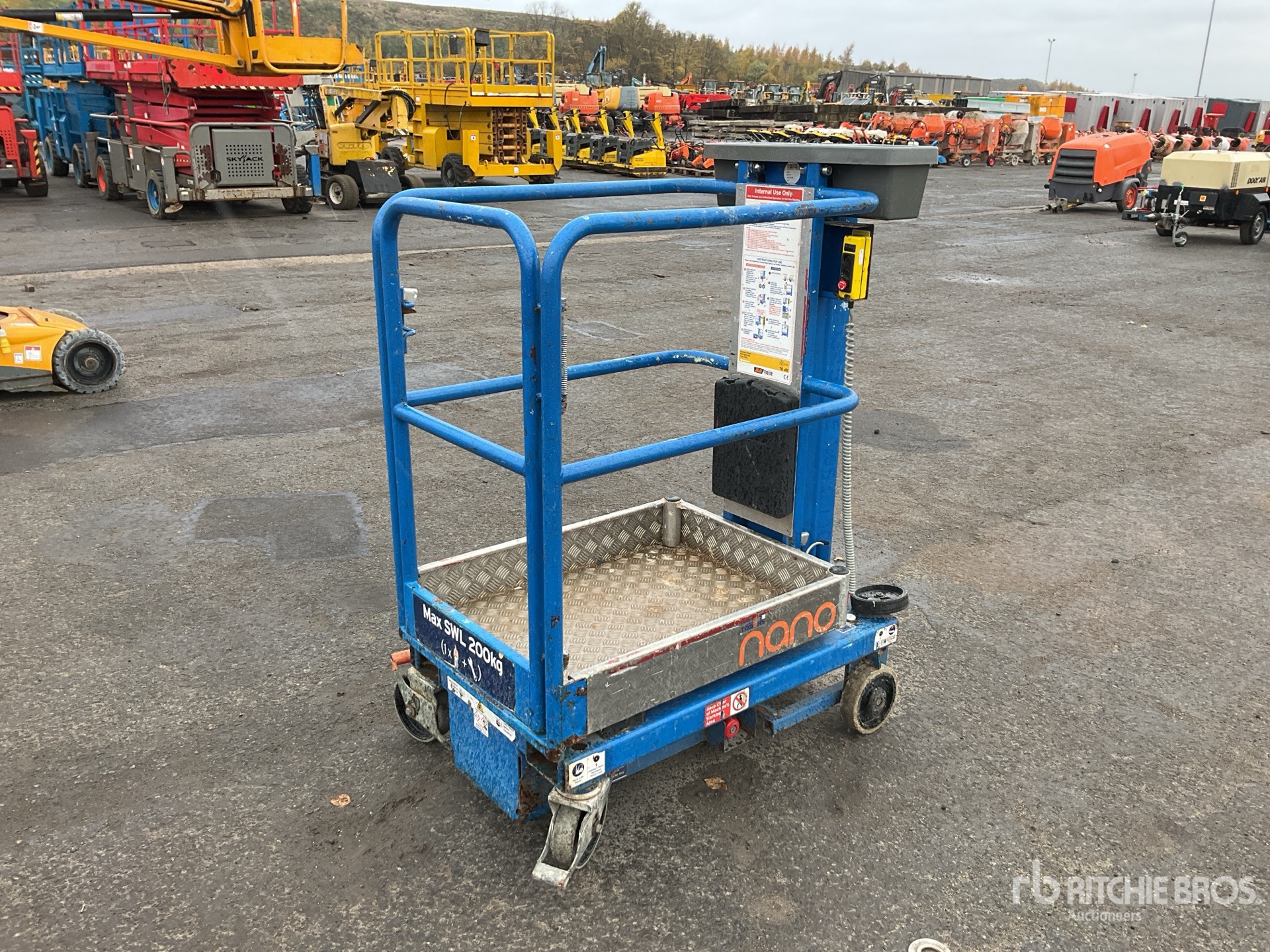 General Appearance with Picture, Left Front Corner