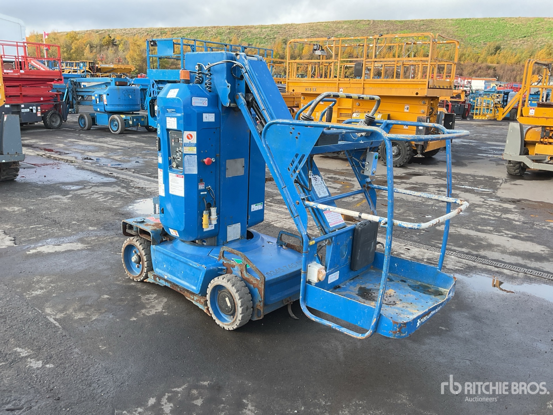 General Appearance with Picture, Right Front Corner