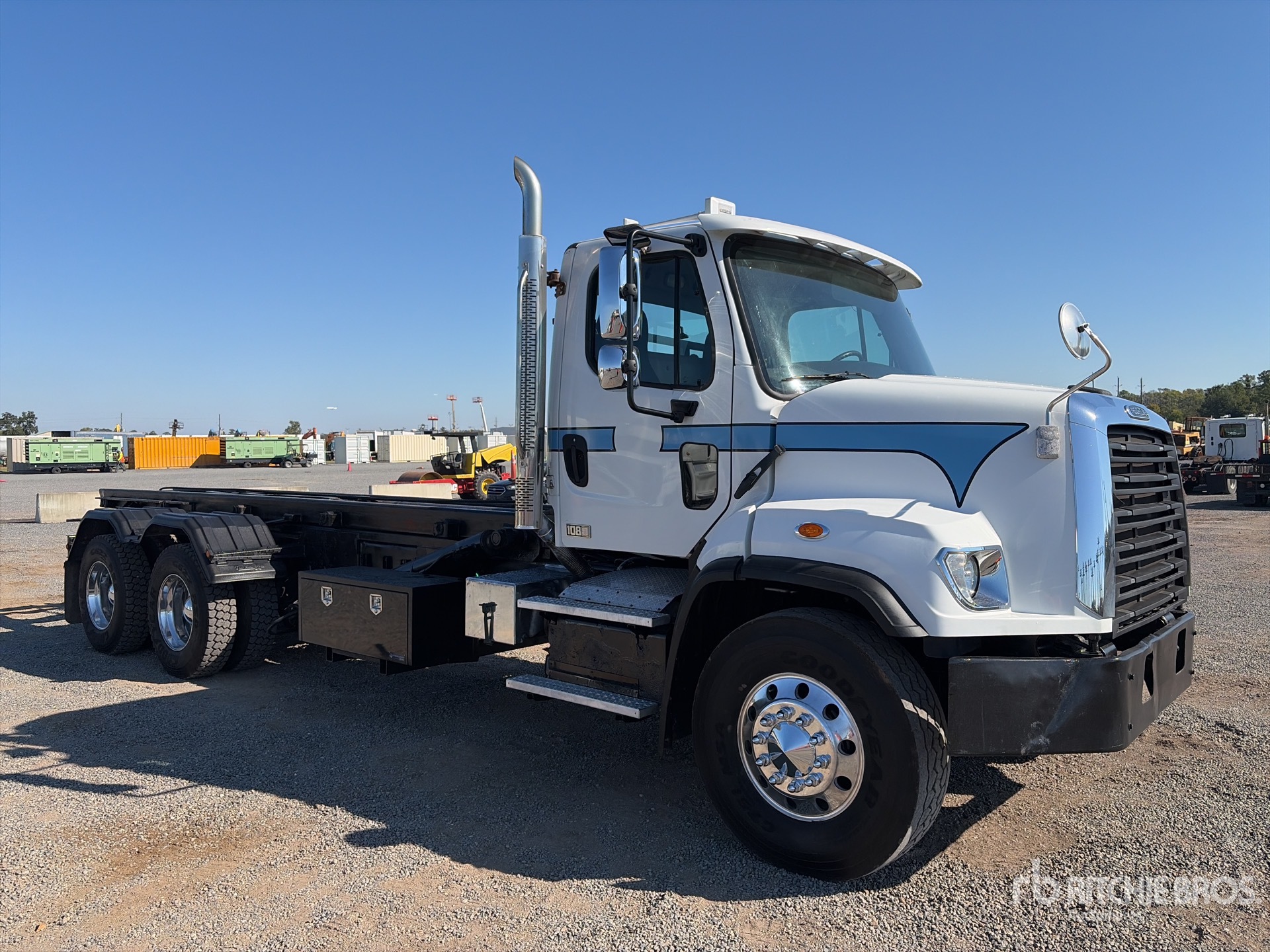 General Appearance with Foto, angolo anteriore destro