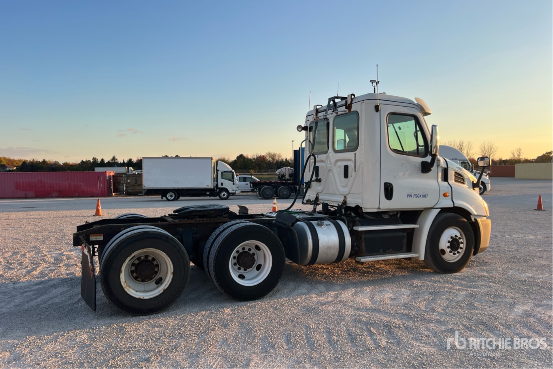 General Appearance with Imagen: esquina trasera derecha