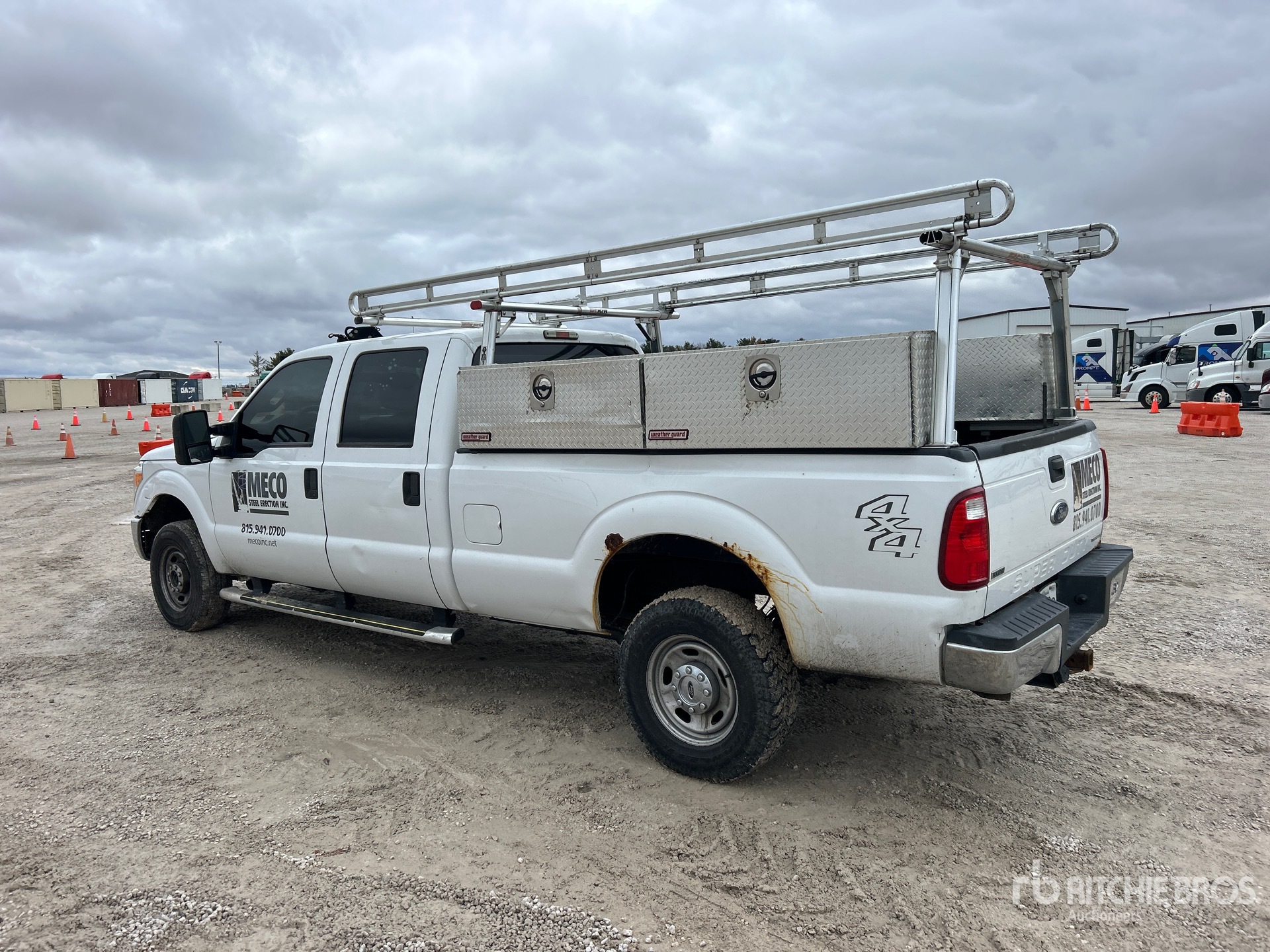 General Appearance with Imagen: esquina trasera izquierda