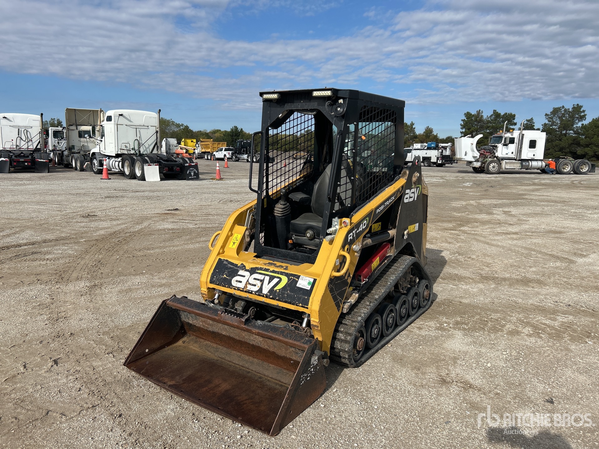 General Appearance with Picture, Left Front Corner