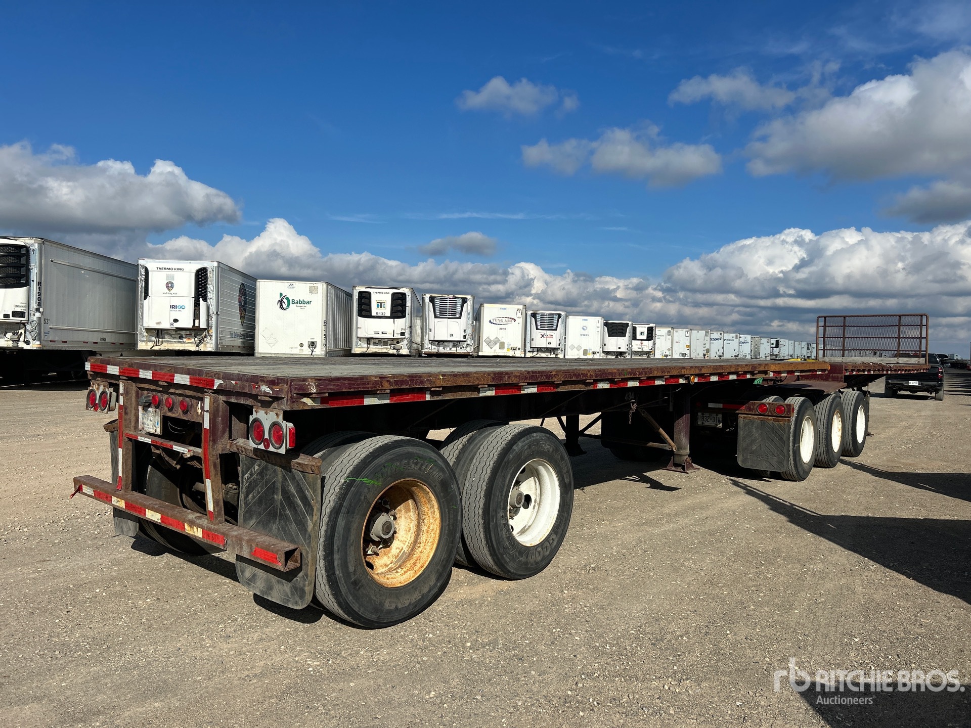 General Appearance with Bild, Ecke hinten rechts