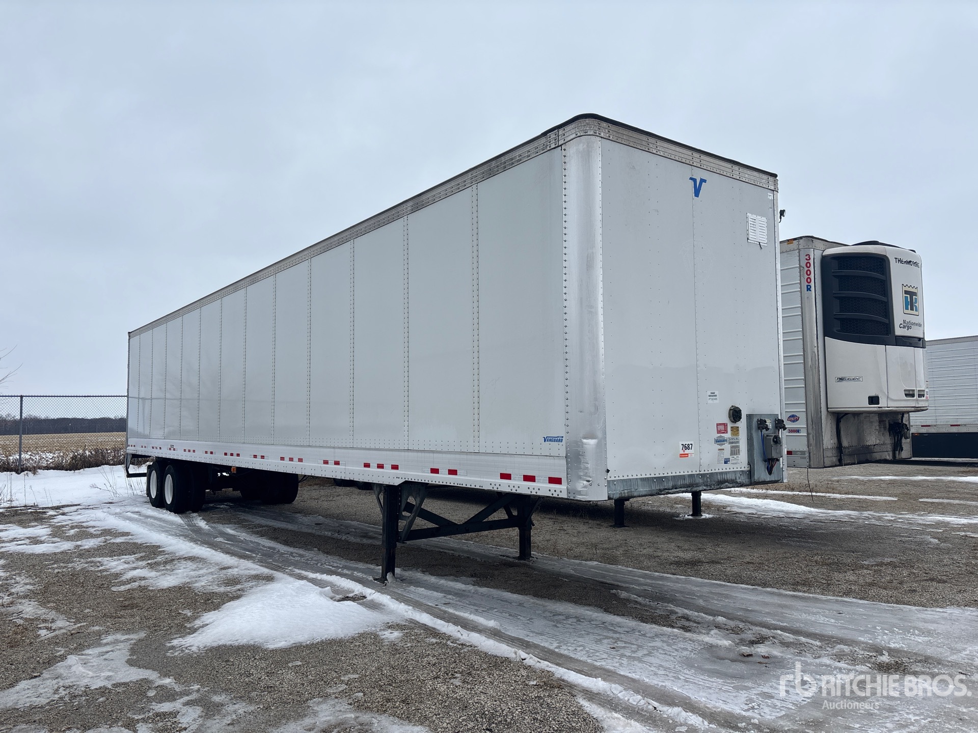 Aspect général with Image, coin avant droit