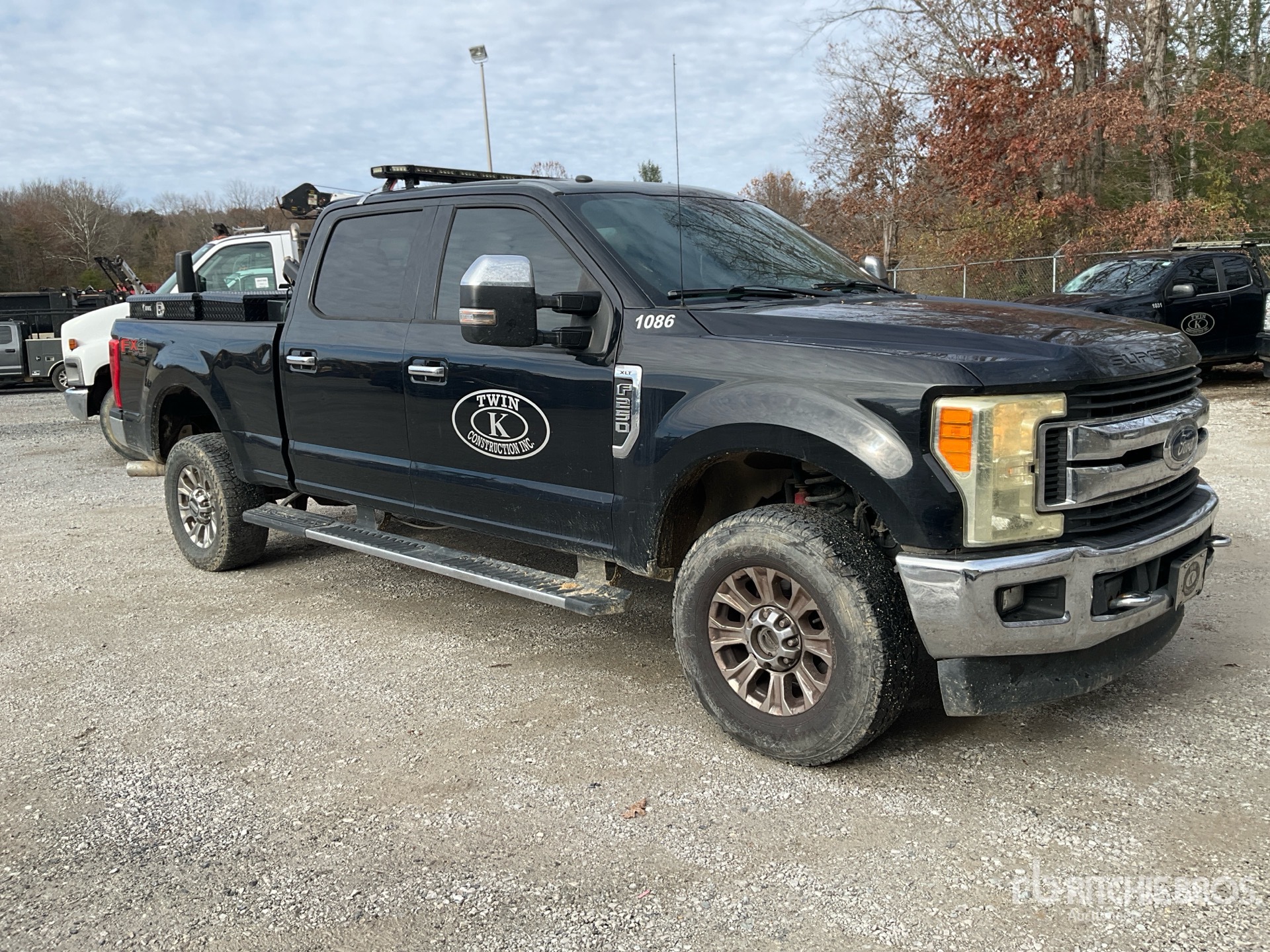 General Appearance with Foto, angolo anteriore destro