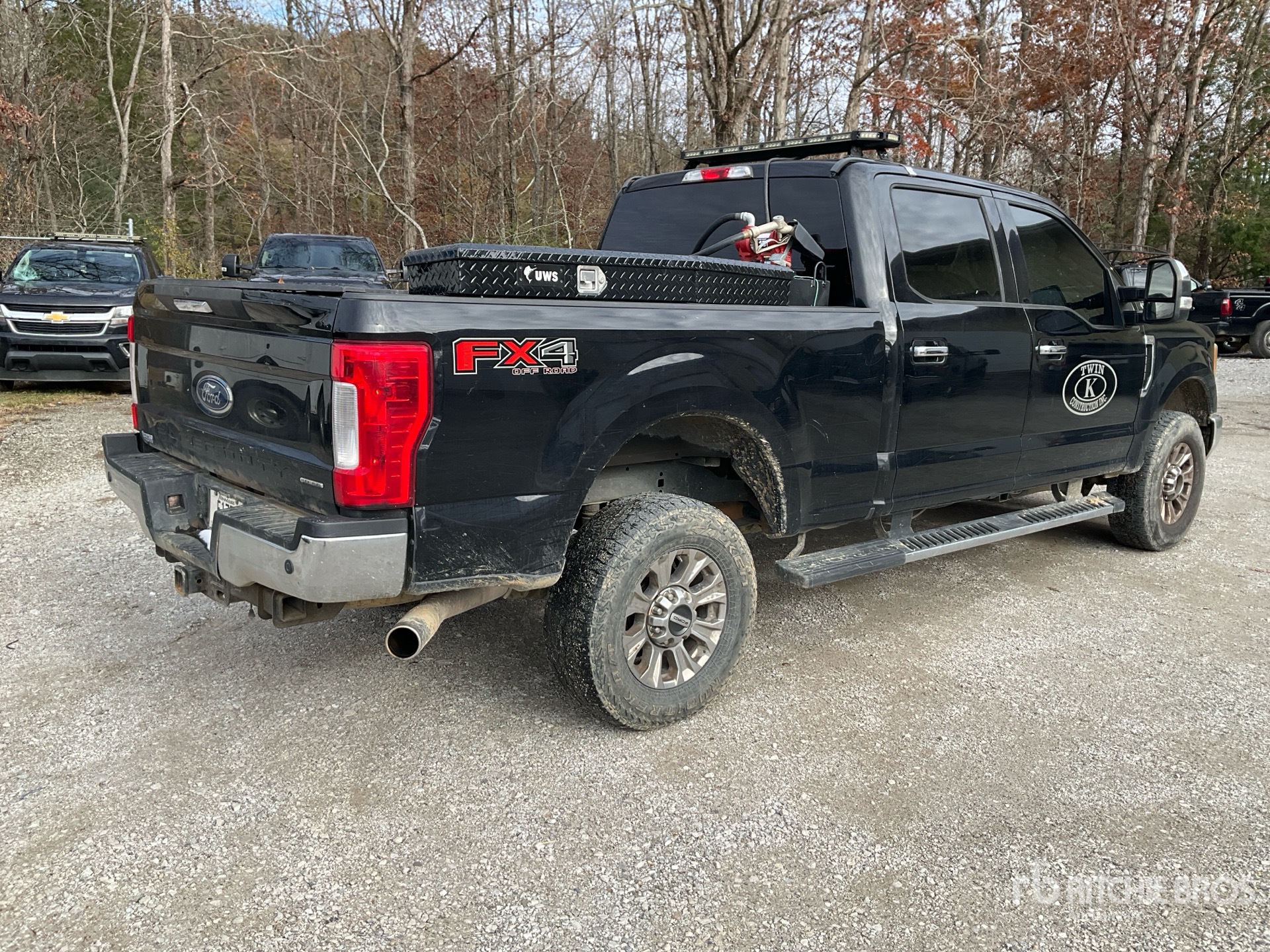 General Appearance with Foto, angolo anteriore sinistro