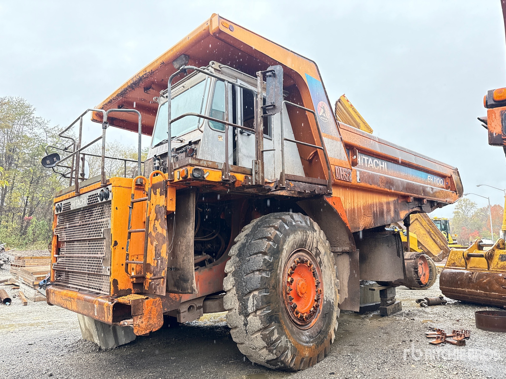 General Appearance with Featured Photo