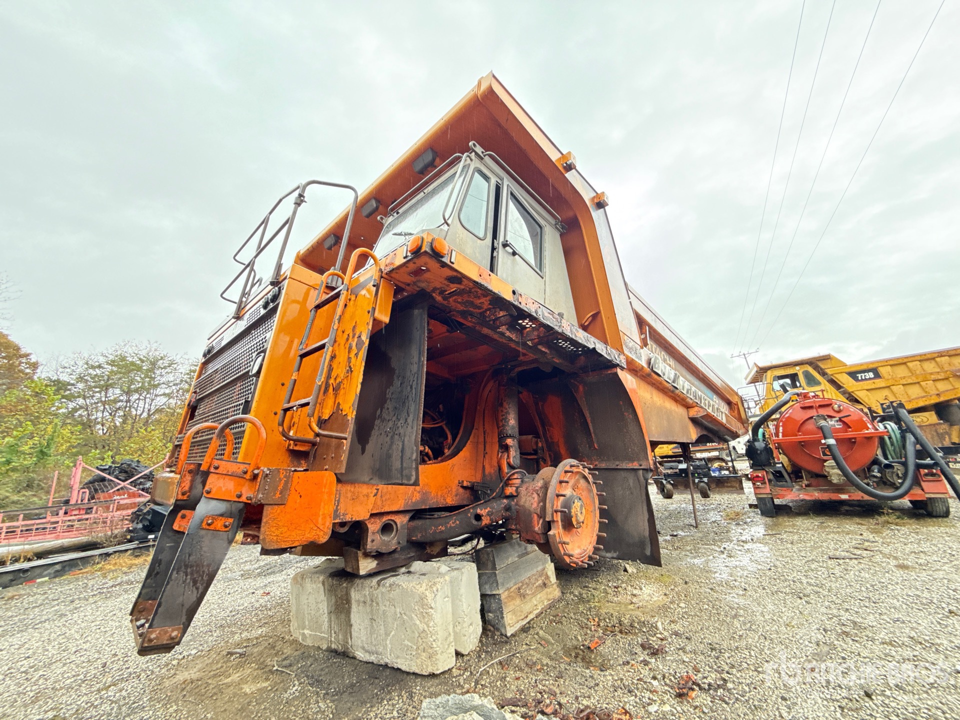 General Appearance with Featured Photo