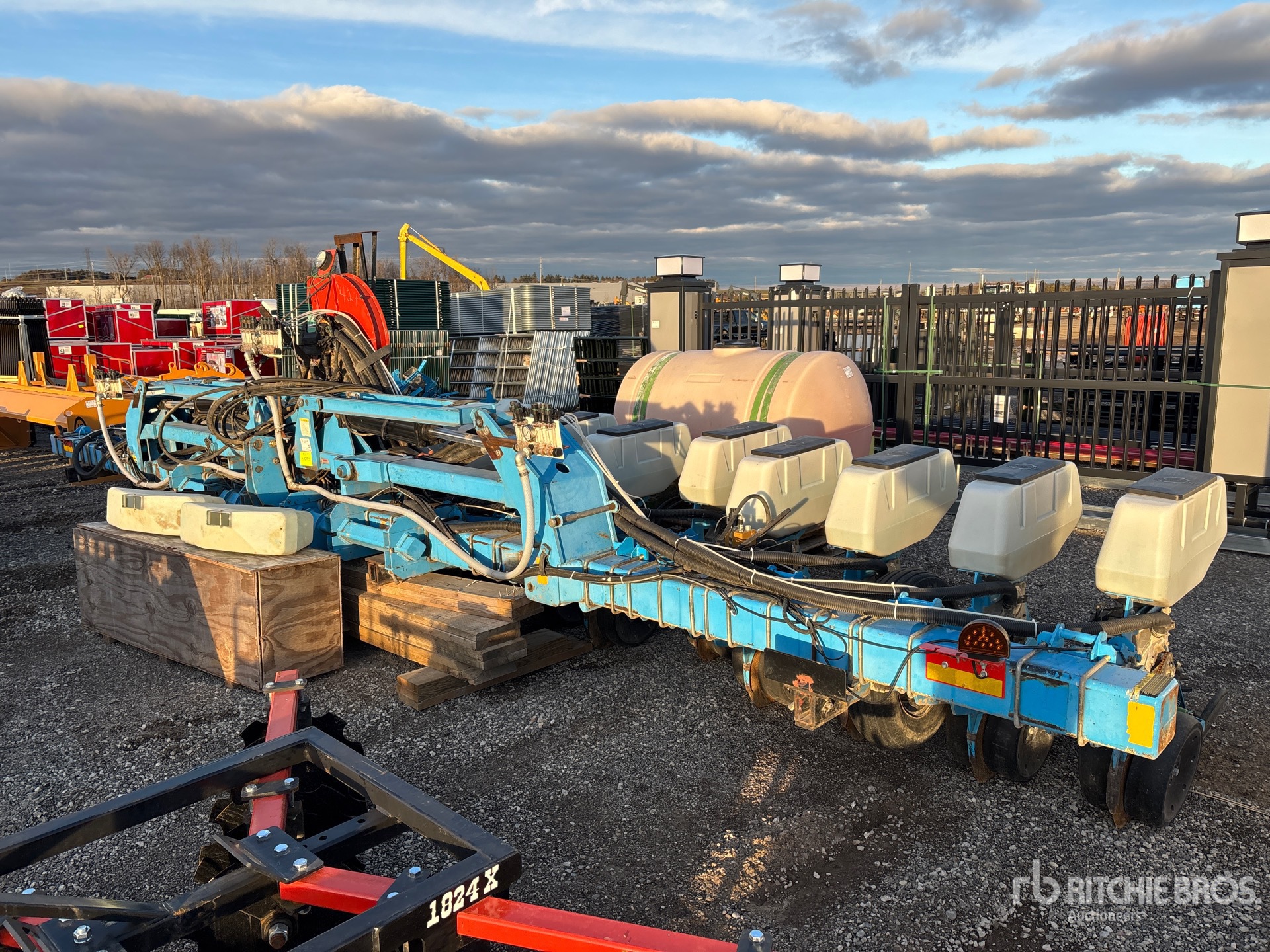 General Appearance with Featured Photo