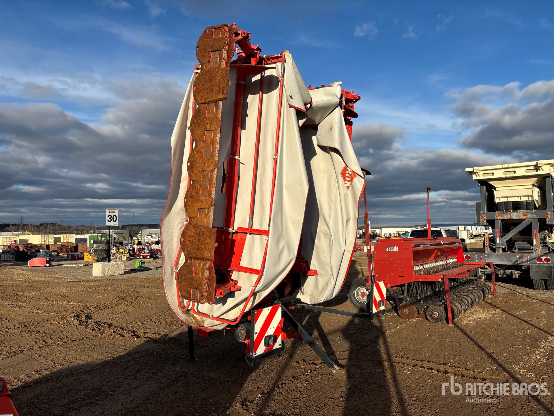 General Appearance with Foto, angolo posteriore sinistro