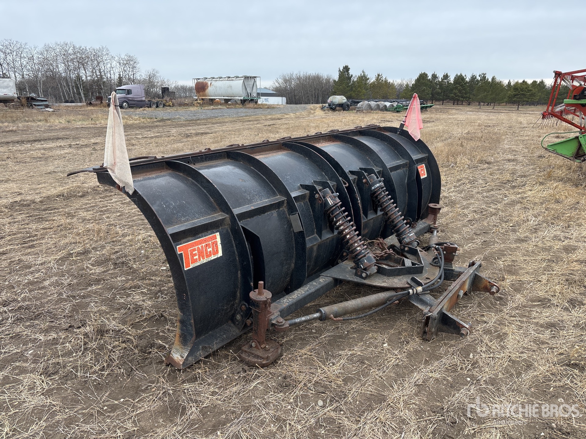 General Appearance with Bild, Ecke hinten links