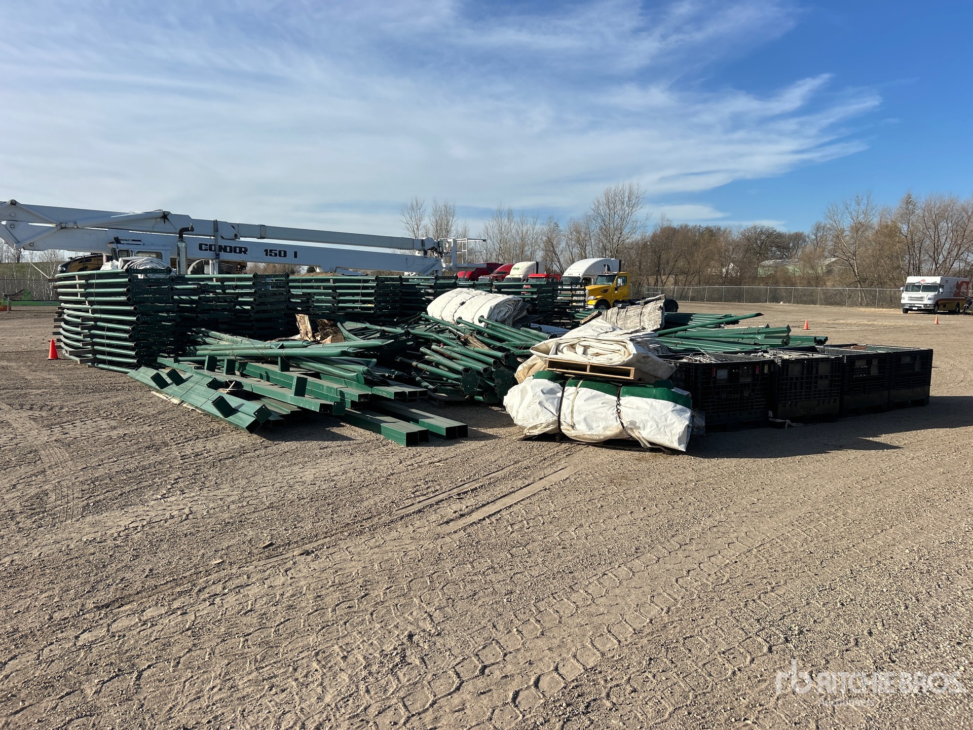 General Appearance with Bild, Ecke vorne links