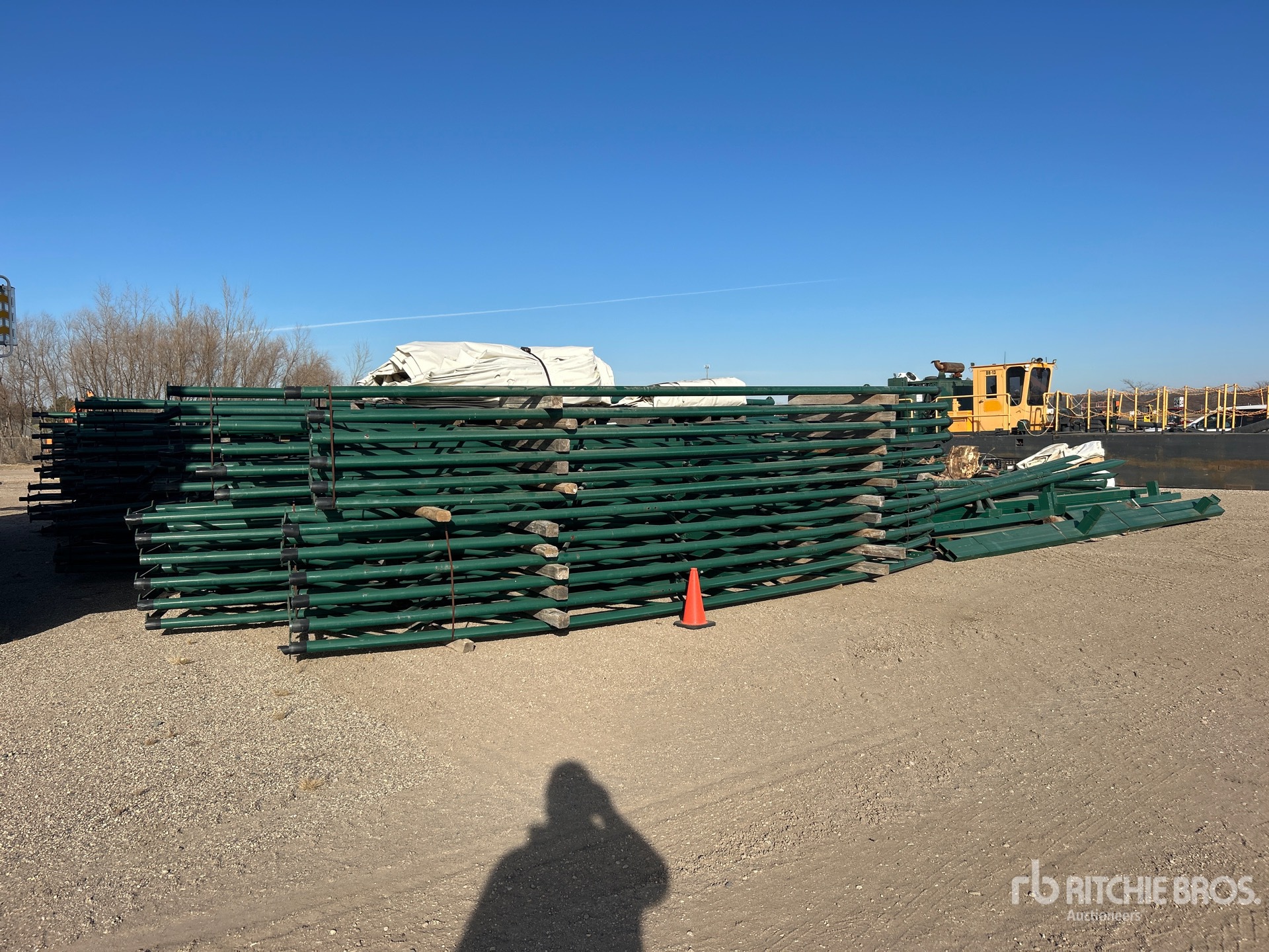 General Appearance with Bild, Ecke vorne rechts