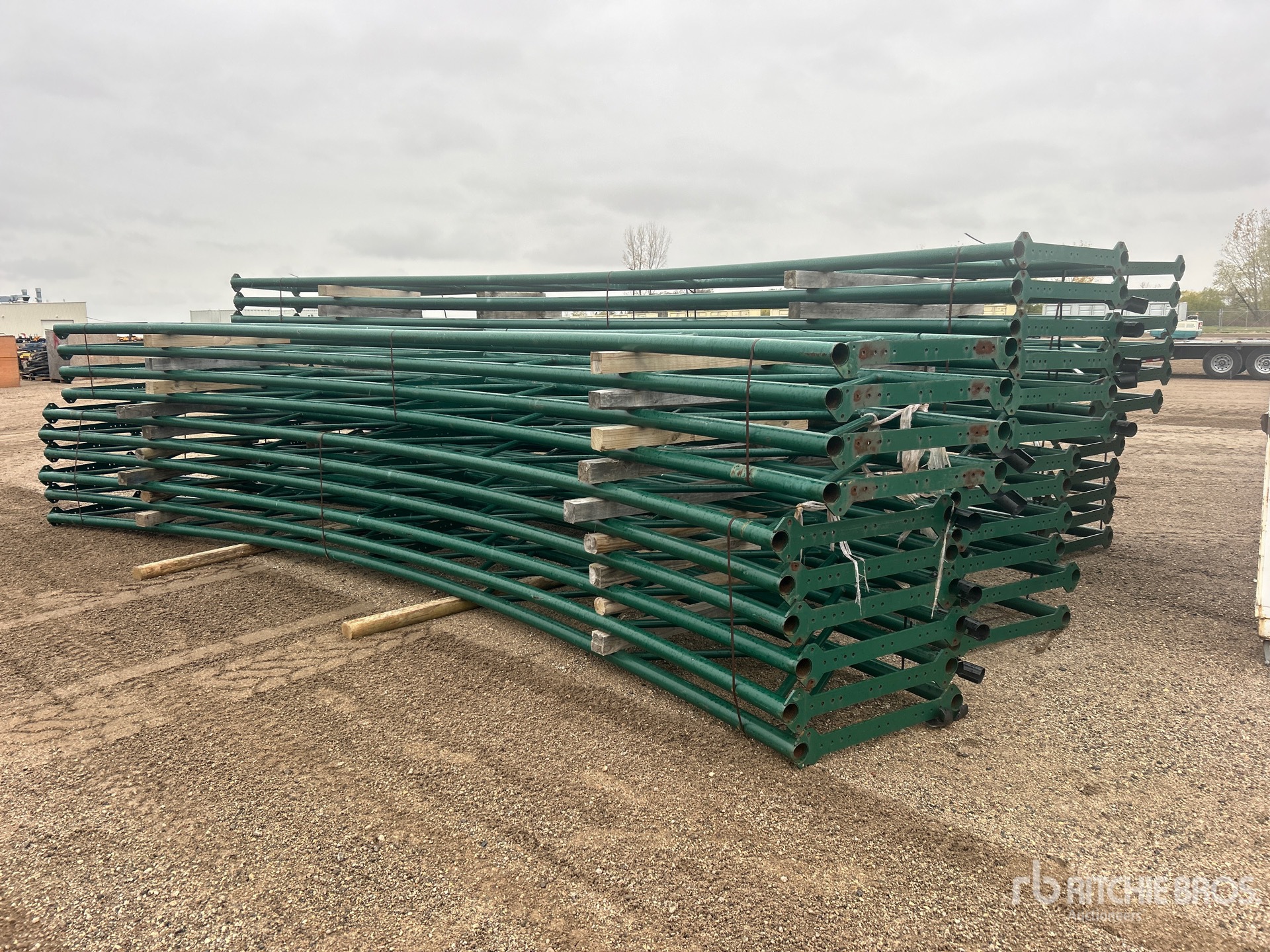 General Appearance with Foto, angolo anteriore sinistro