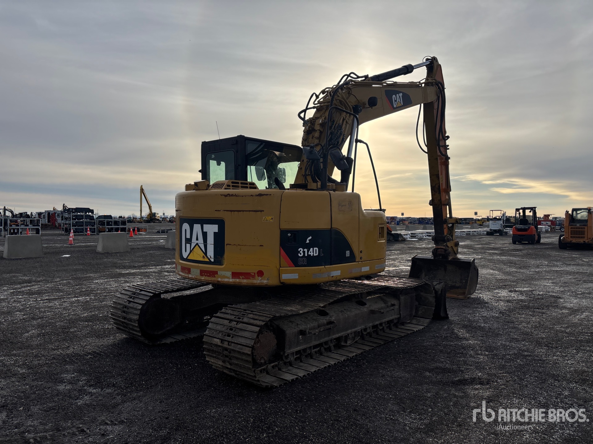 General Appearance with Imagen: esquina trasera derecha