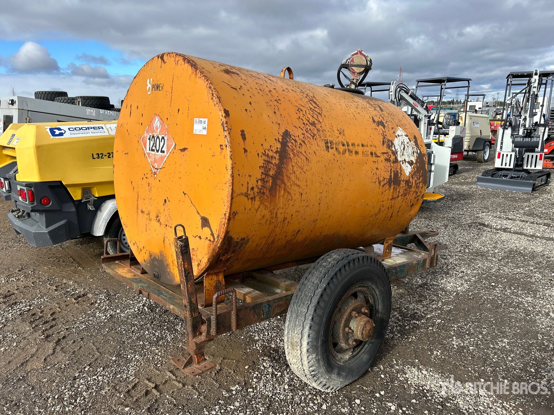 General Appearance with Bild, Ecke hinten rechts