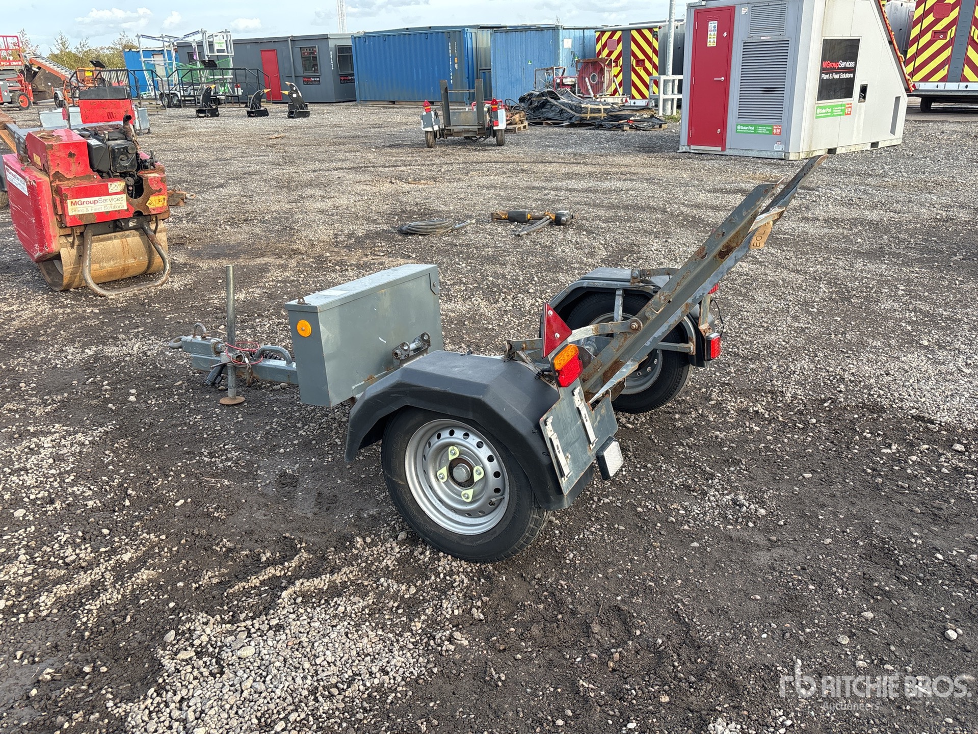 General Appearance with Picture, Left Rear Corner