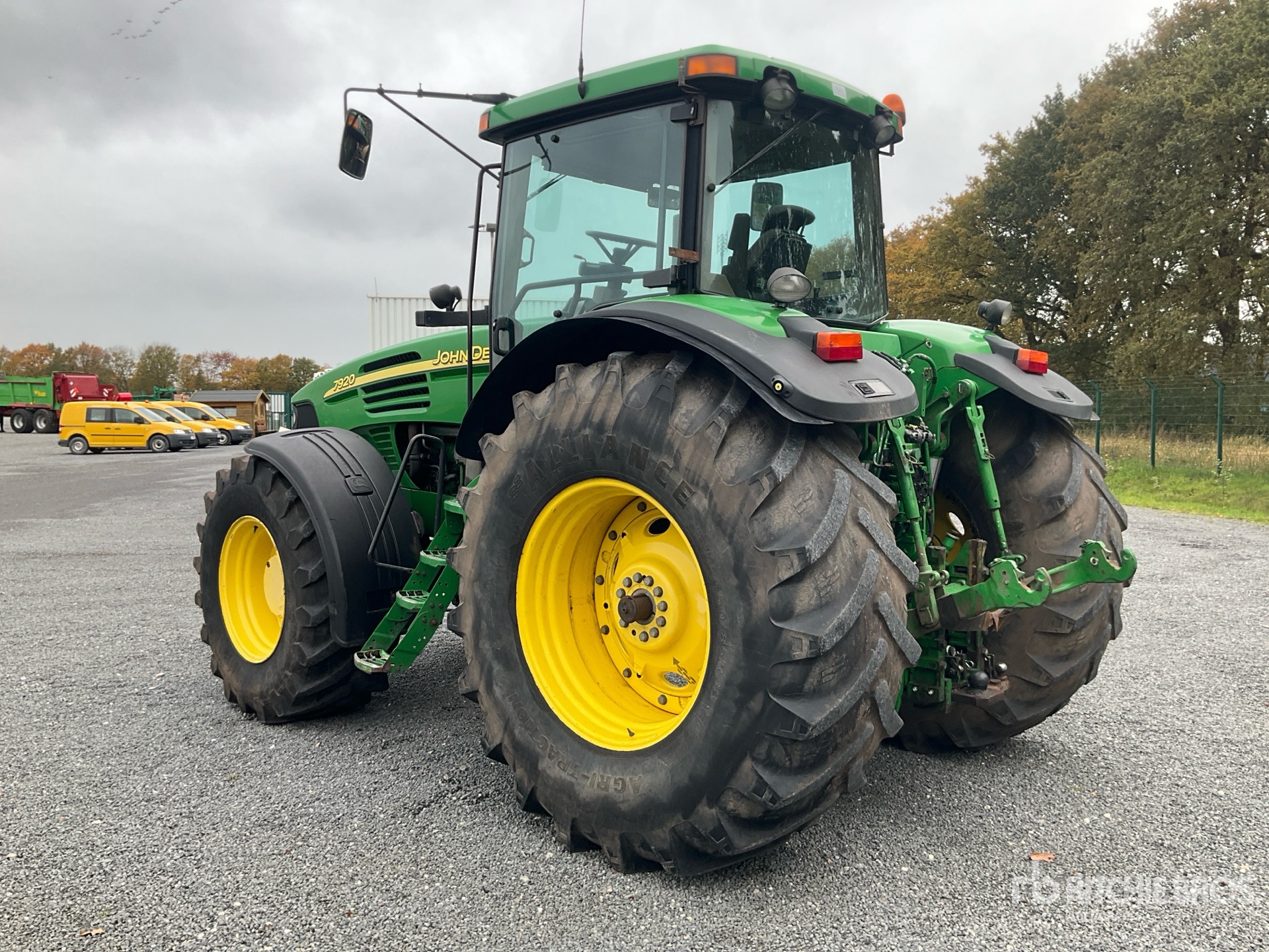 General Appearance with Bild, Ecke hinten links