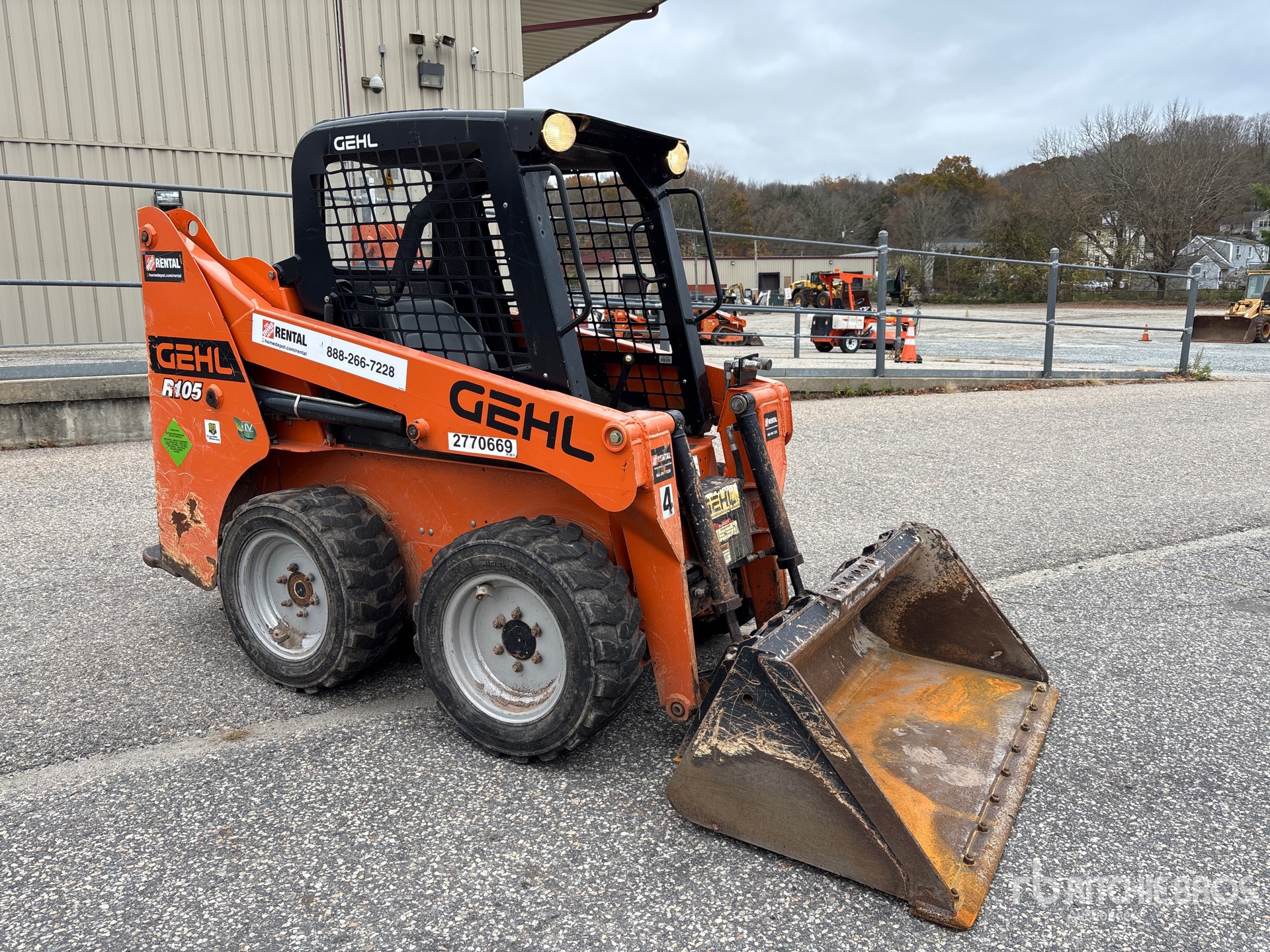 General Appearance with Picture, Right Front Corner