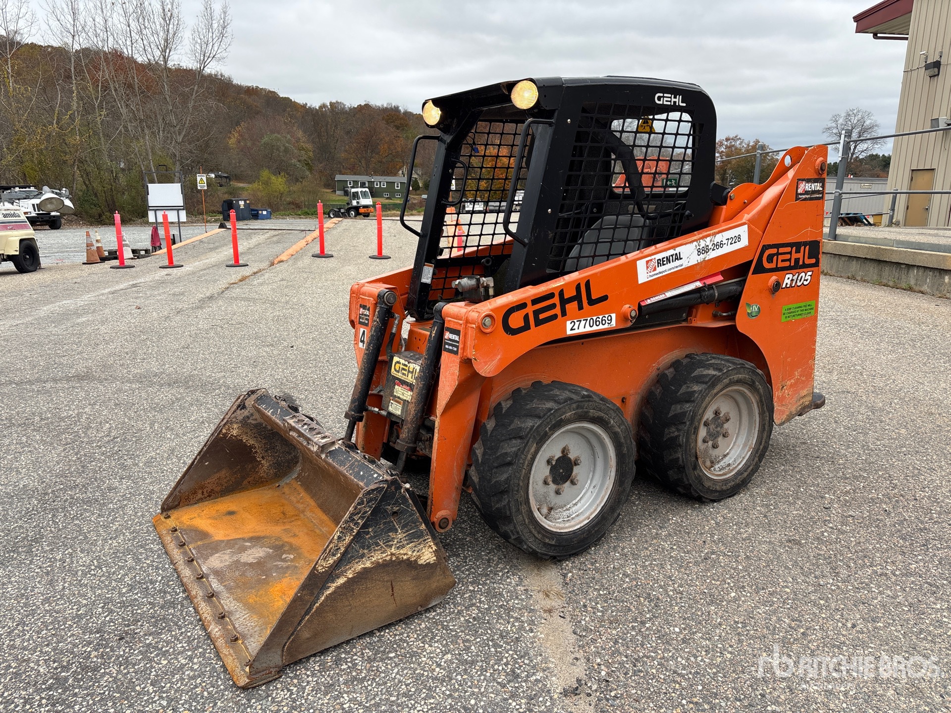 General Appearance with Picture, Left Front Corner