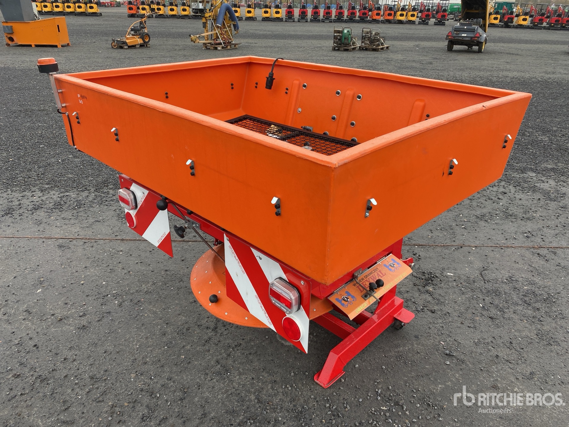 General Appearance with Imagen: esquina trasera derecha