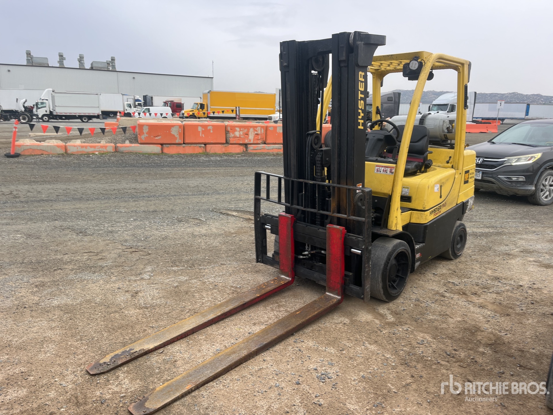 General Appearance with Picture, Left Front Corner